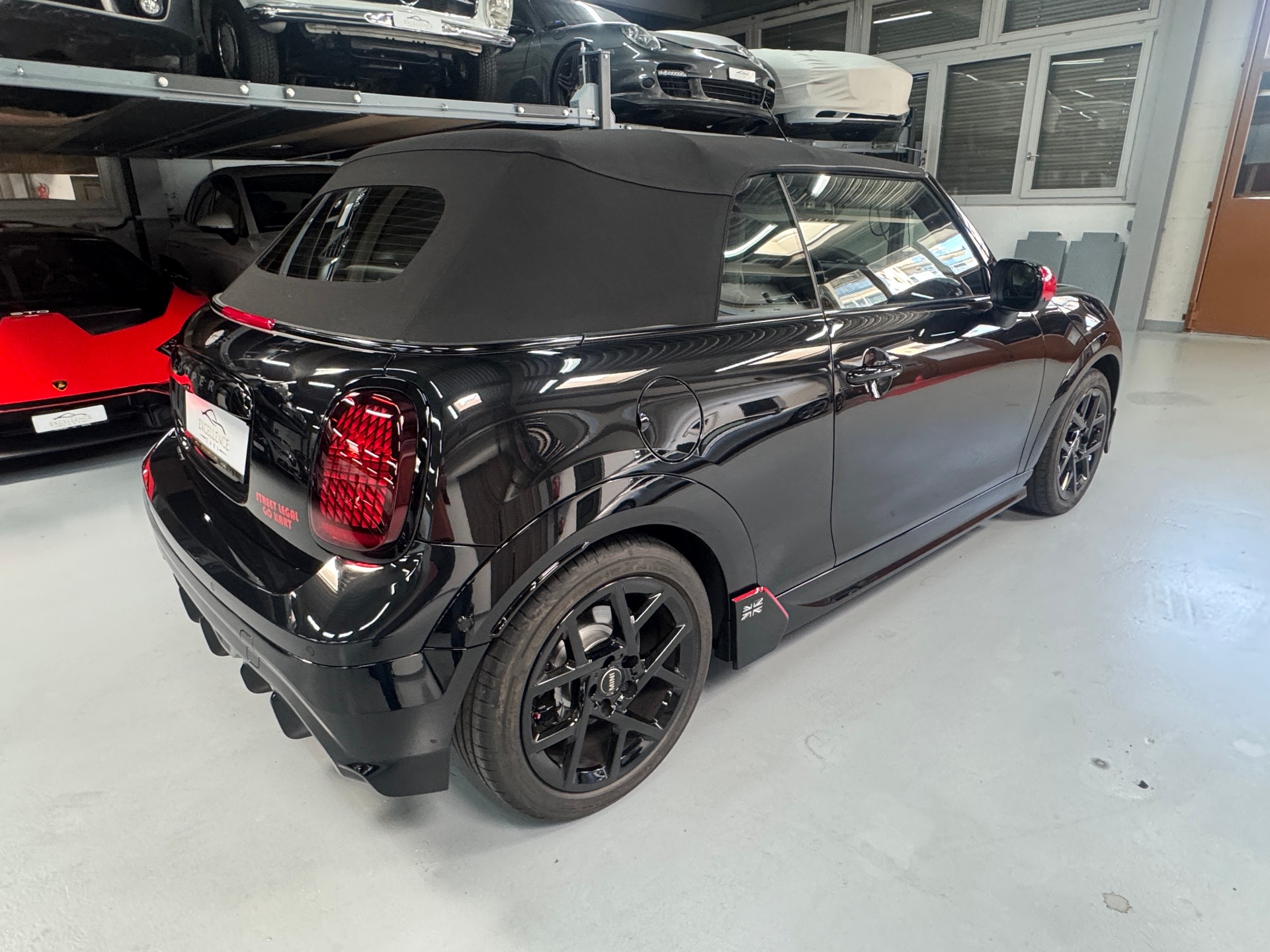 MINI Cooper C Cabriolet DKG AVEC John Cooper Works Trim et pack XL-image-14