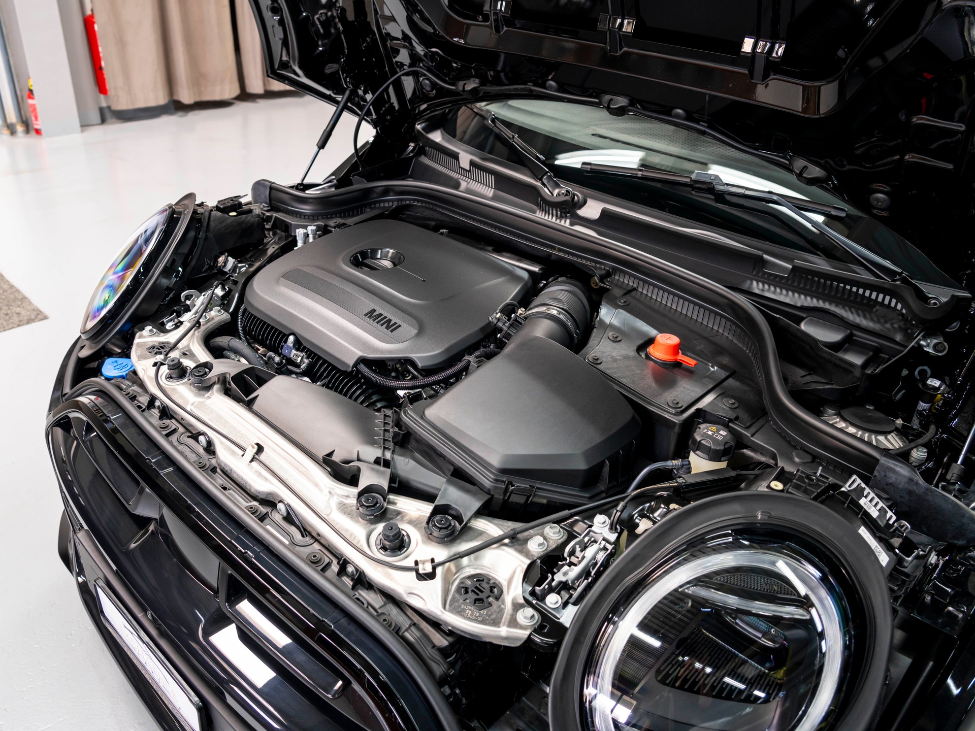 MINI Cooper C Cabriolet, DKG, JCW, Pack XL-image-18