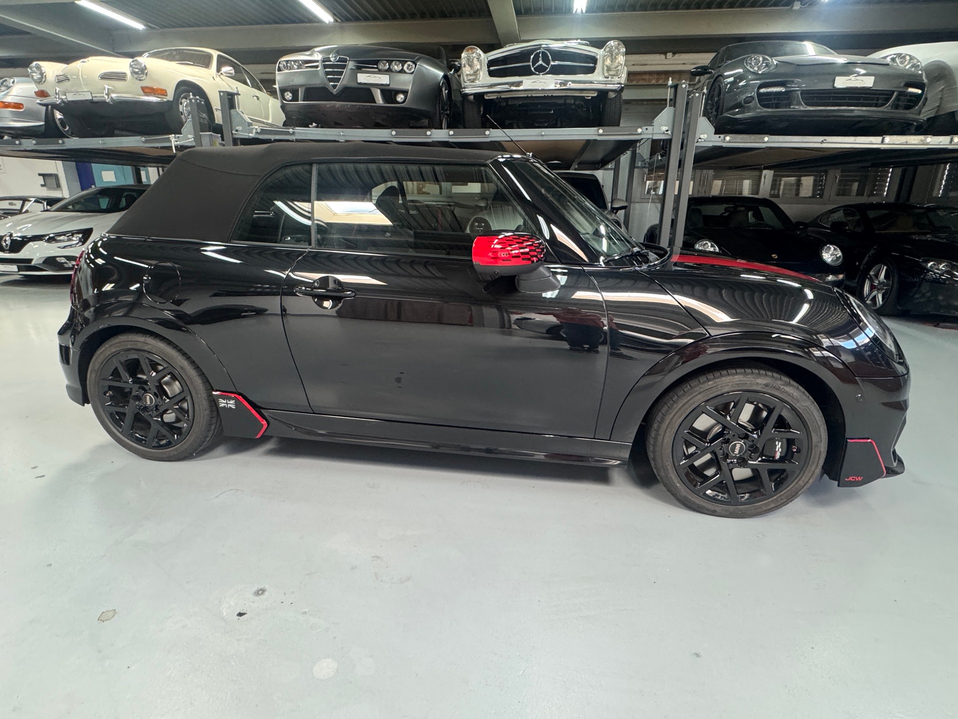 MINI Cooper C Cabriolet DKG AVEC John Cooper Works Trim et pack XL-image-8