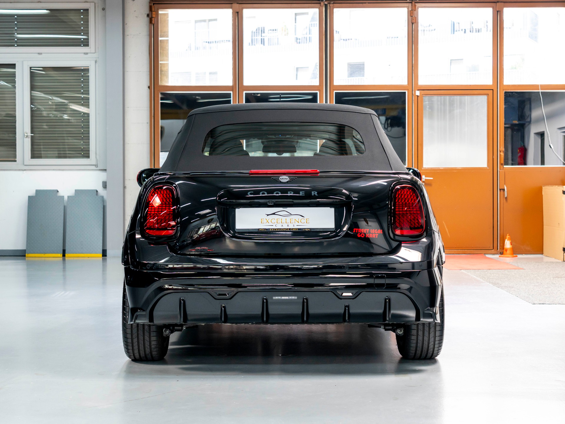 MINI Cooper C Cabriolet, DKG, JCW, Pack XL-image-10