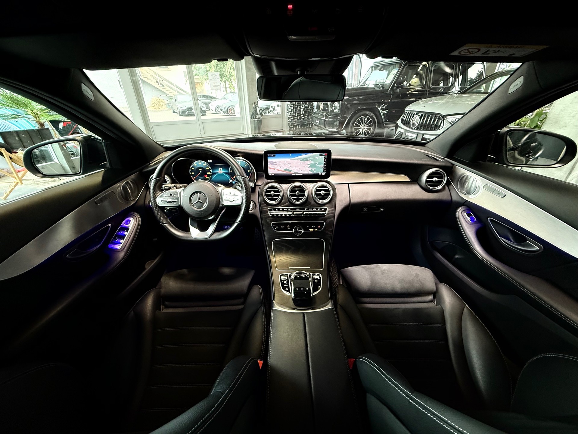 MERCEDES-BENZ C 220 d AMG Line 4Matic 9G-Tronic-image-15