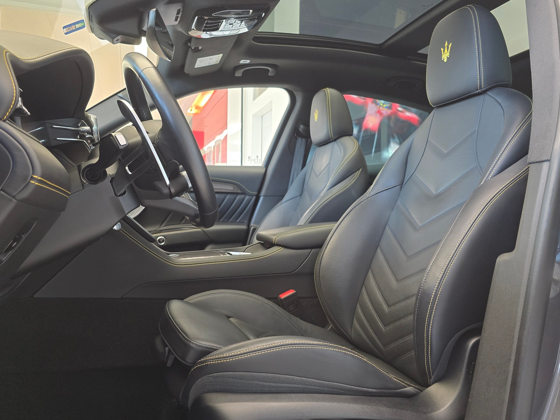 MASERATI Grecale 3.0 Trofeo Automatica-image-9