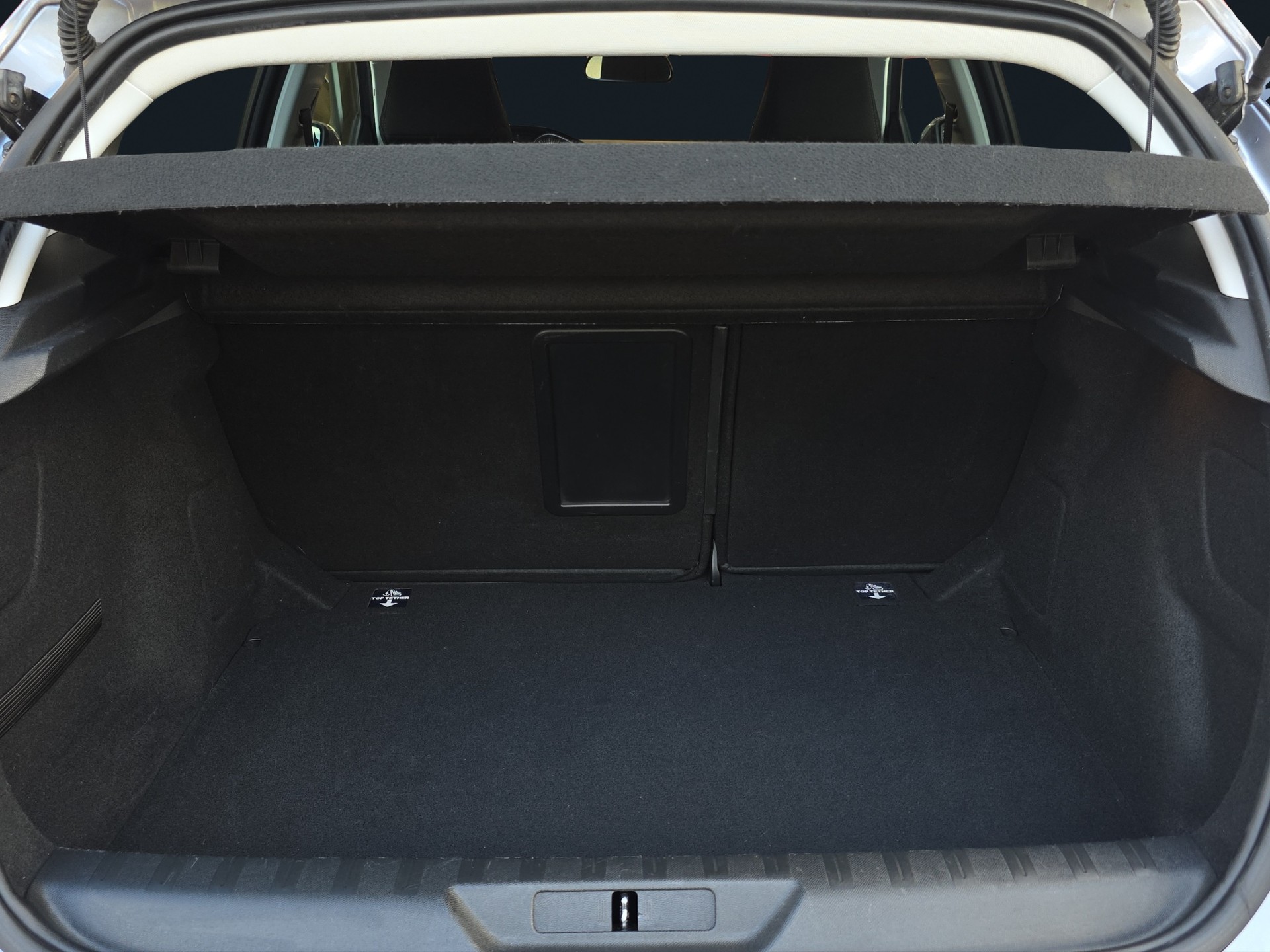 PEUGEOT 308 1.2 Pure Tech Active EAT6-image-15