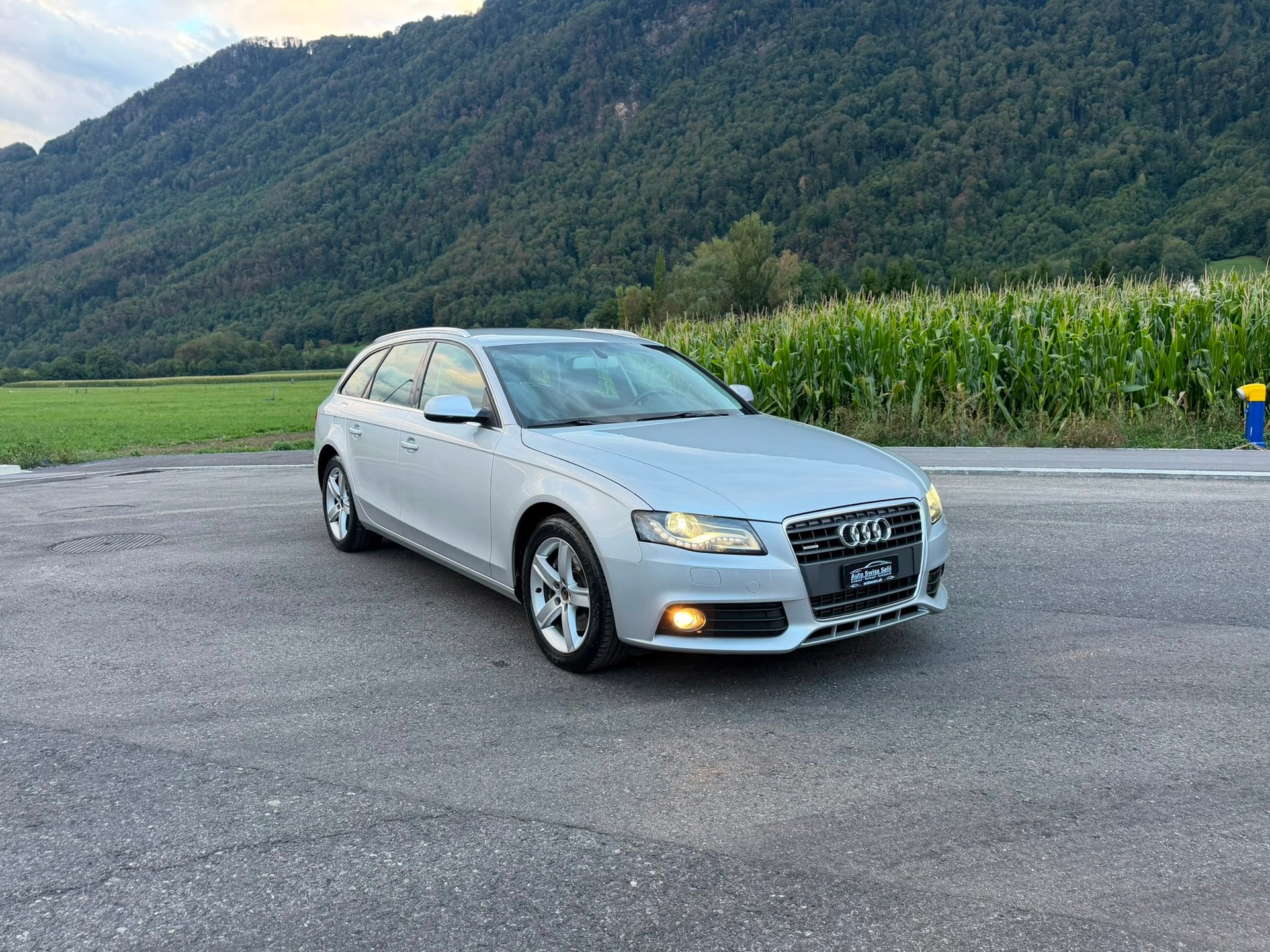 AUDI A4 Avant 2.0 TFSI quattro S-tronic-image-0
