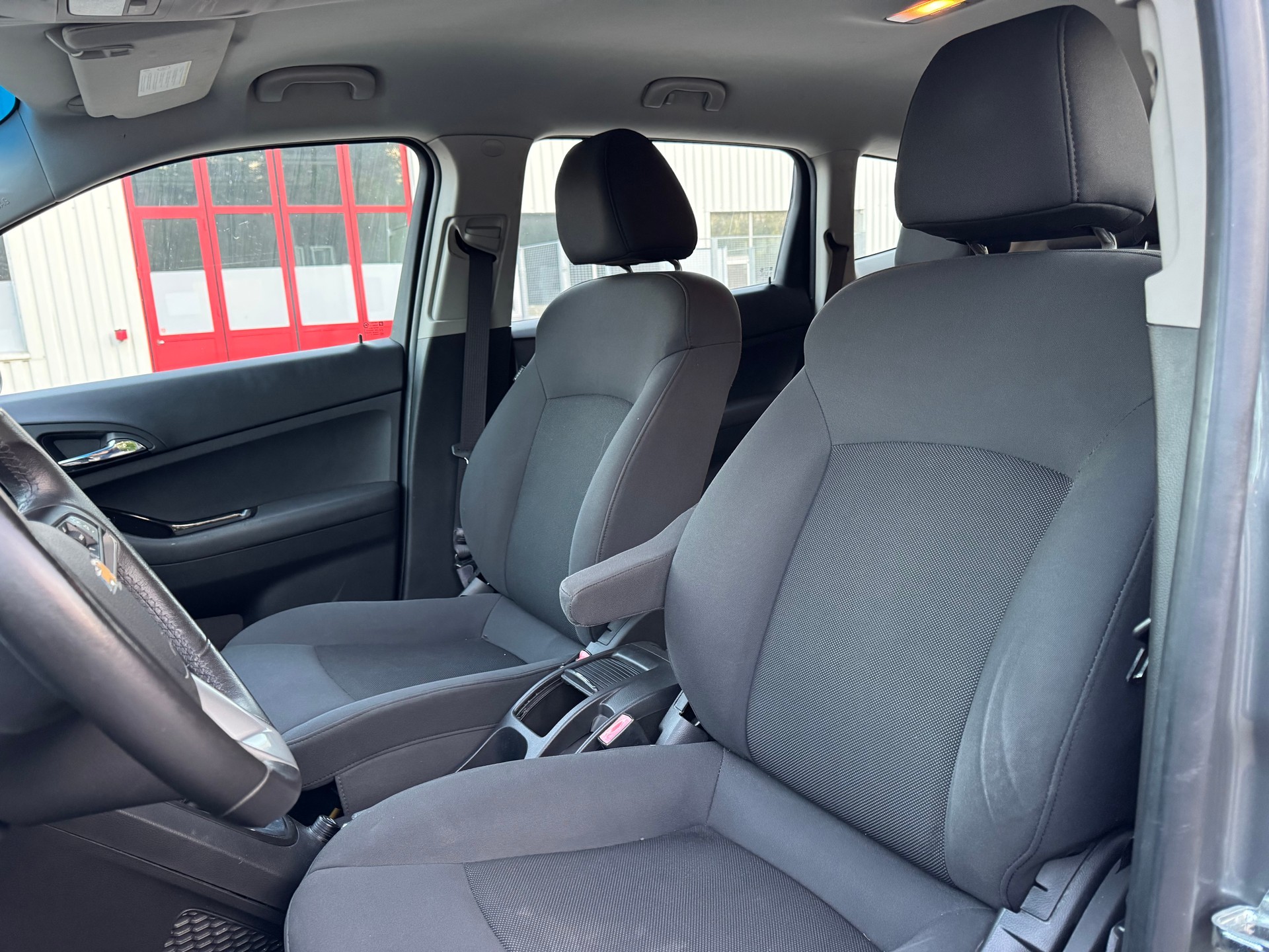 CHEVROLET Orlando 2.0 VCDi LS-image-7