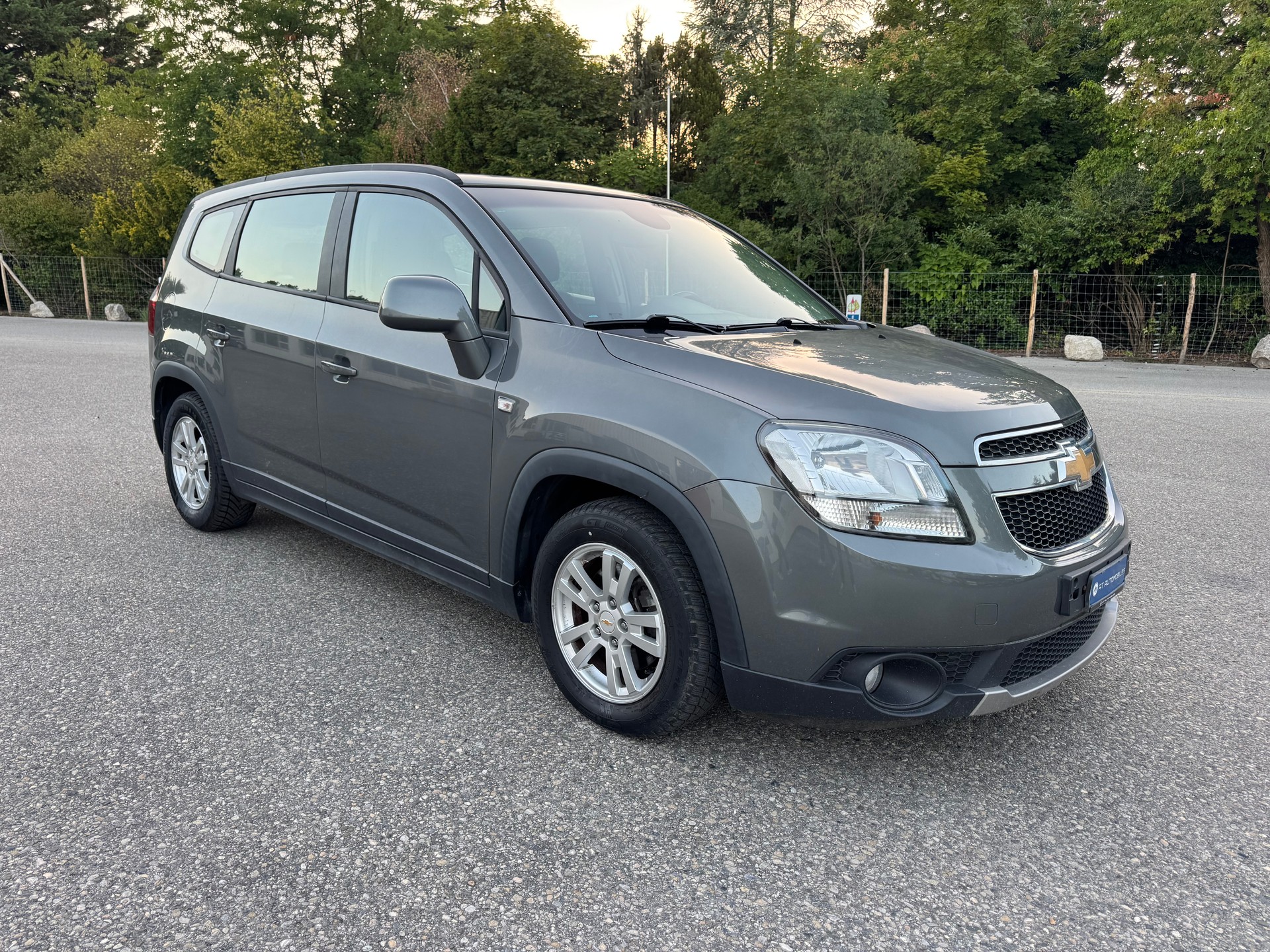CHEVROLET Orlando 2.0 VCDi LS-image-3