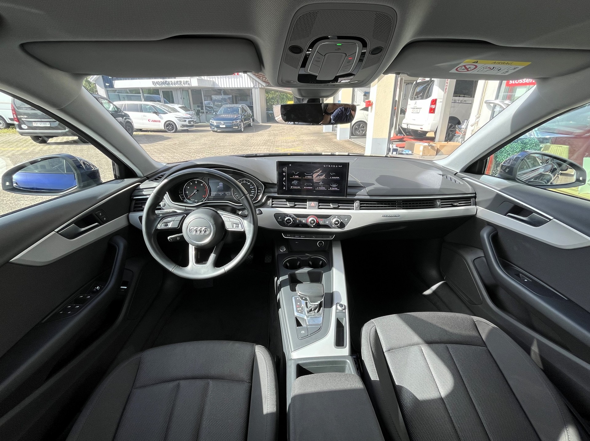 AUDI A4 Avant 40 TFSI S line S-tronic quattro-image-11