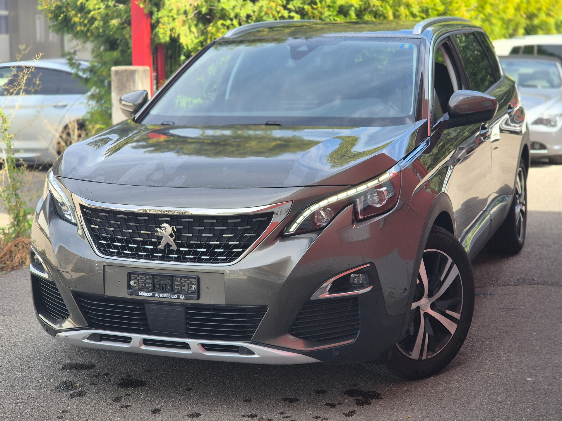 PEUGEOT 5008 1.5 BlueHDi Allure EAT-image-0