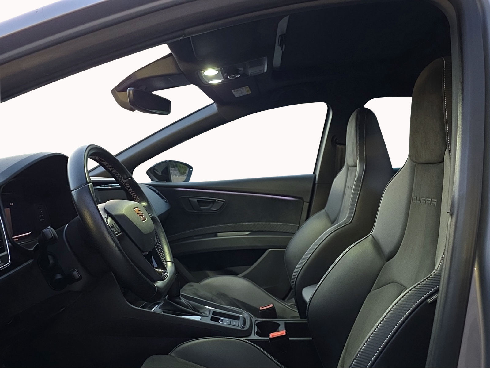 SEAT Leon 2.0 TSI SWISS Cupra 290 DSG-image-9