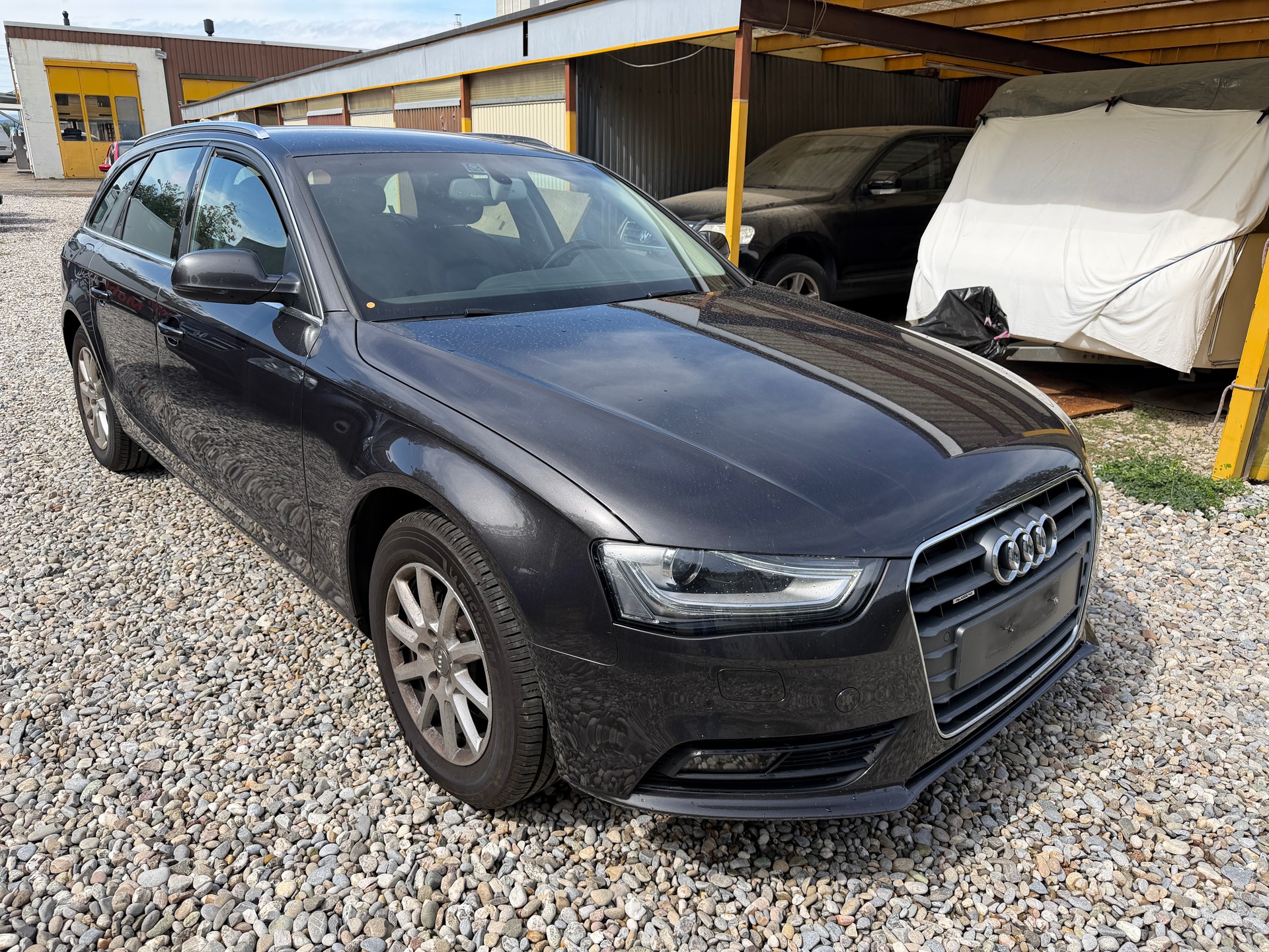 AUDI A4 Avant 2.0 TDI quattro S-tronic-image-1