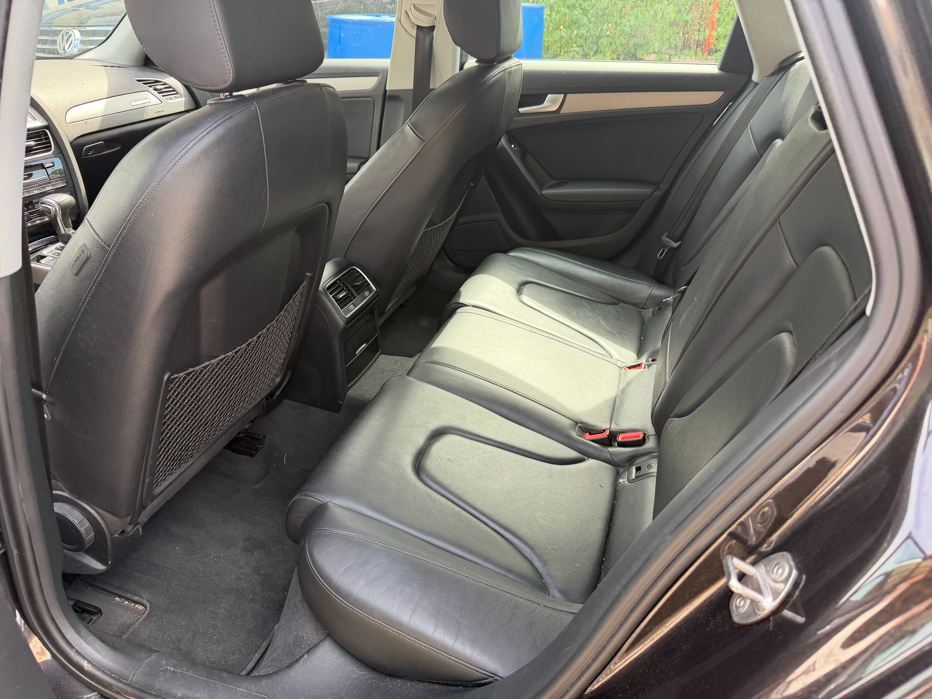 AUDI A4 Avant 2.0 TDI quattro S-tronic-image-6