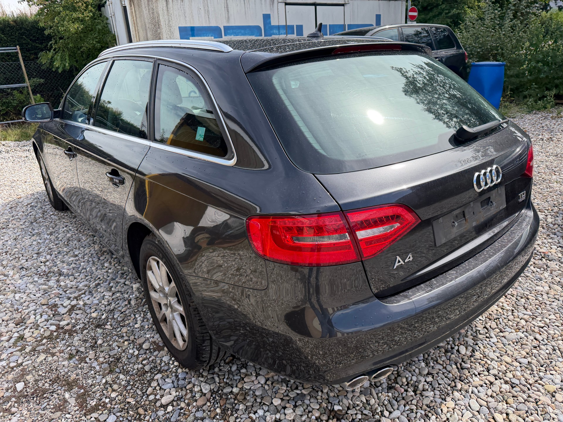 AUDI A4 Avant 2.0 TDI quattro S-tronic-image-3