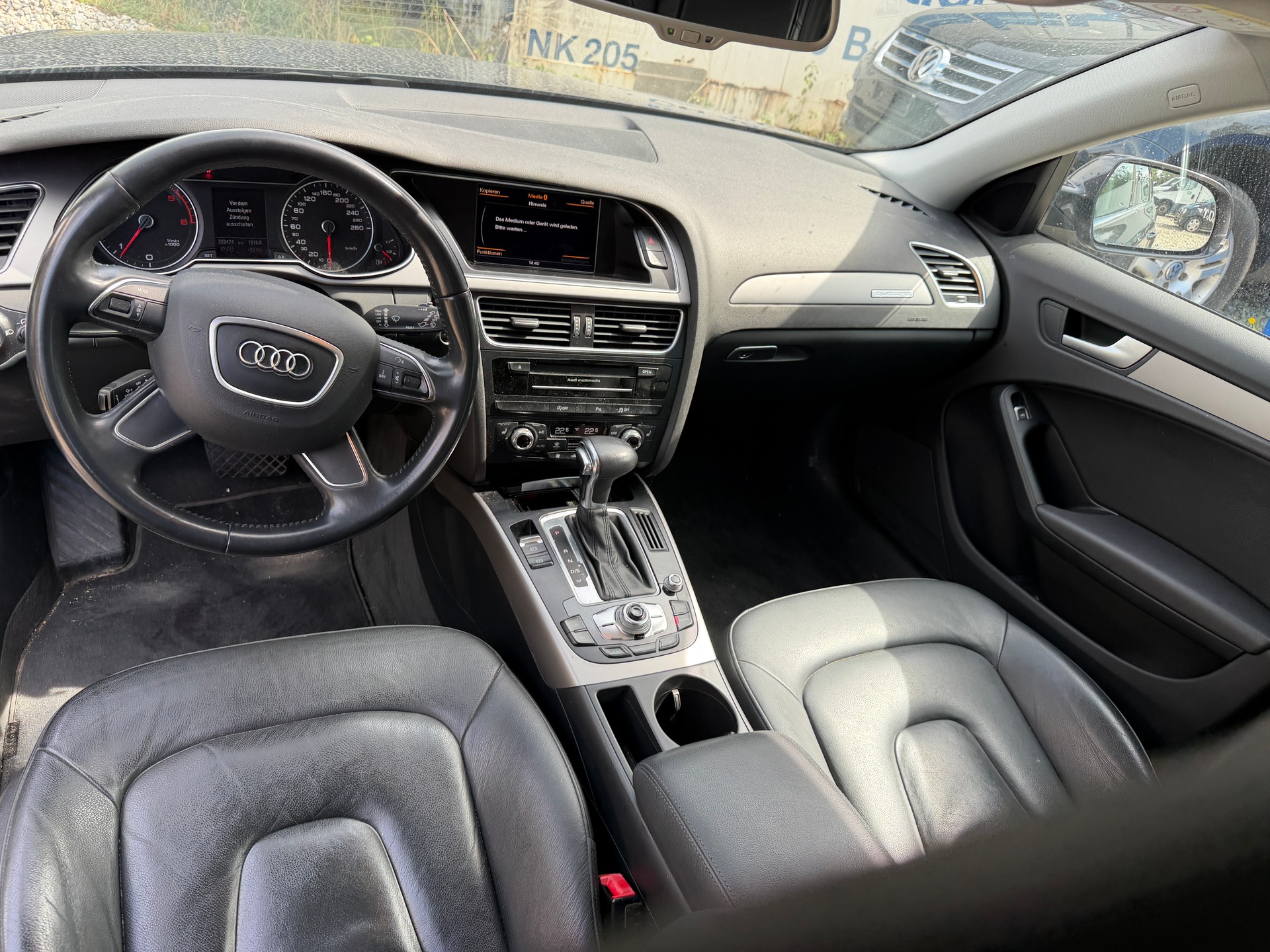 AUDI A4 Avant 2.0 TDI quattro S-tronic-image-4
