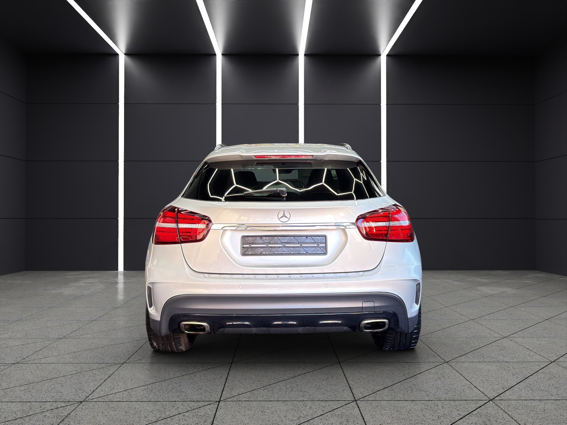 MERCEDES-BENZ GLA 250 AMG Line 4Matic 7G-DCT-image-3