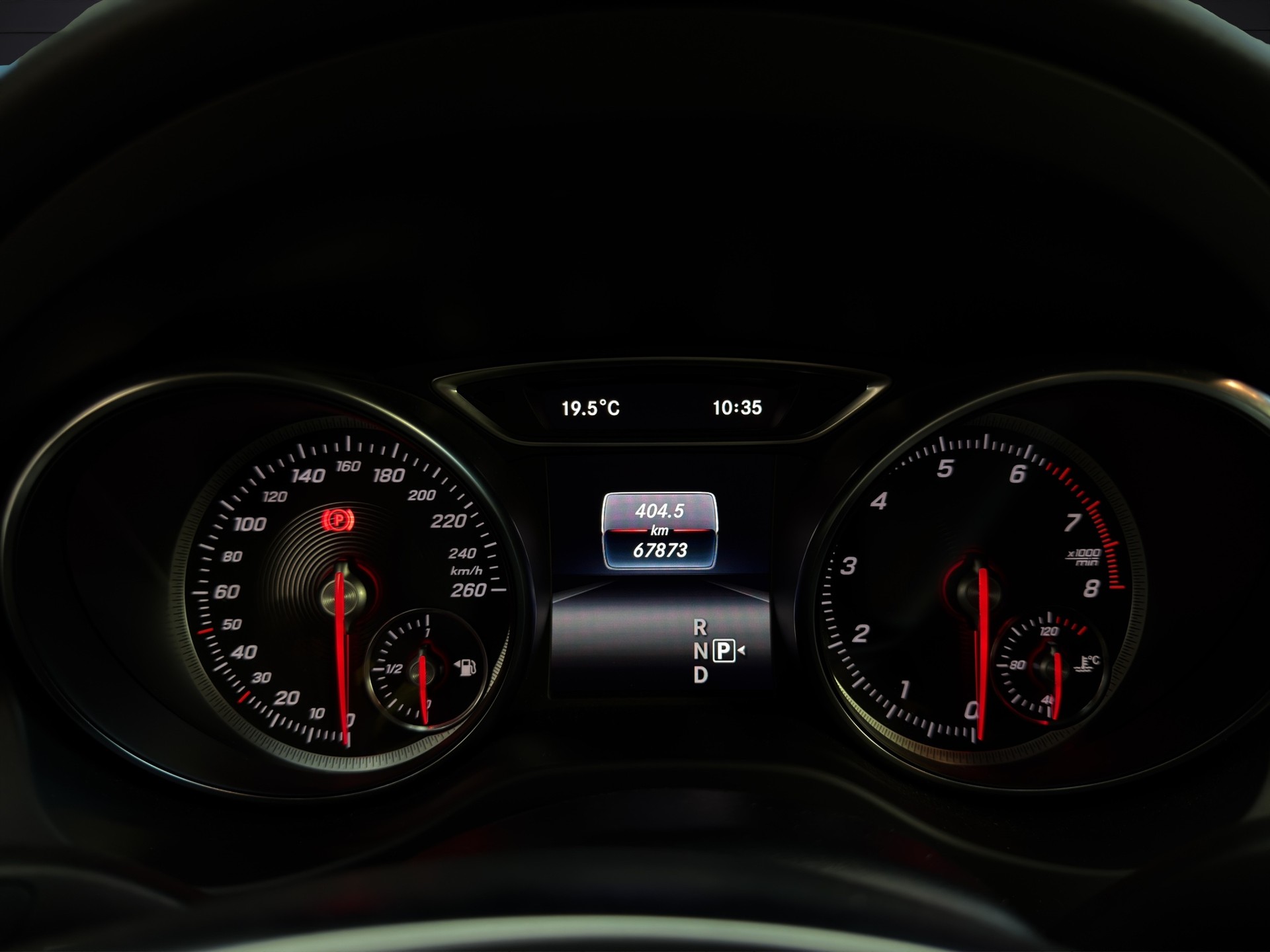 MERCEDES-BENZ GLA 250 AMG Line 4Matic 7G-DCT-image-7