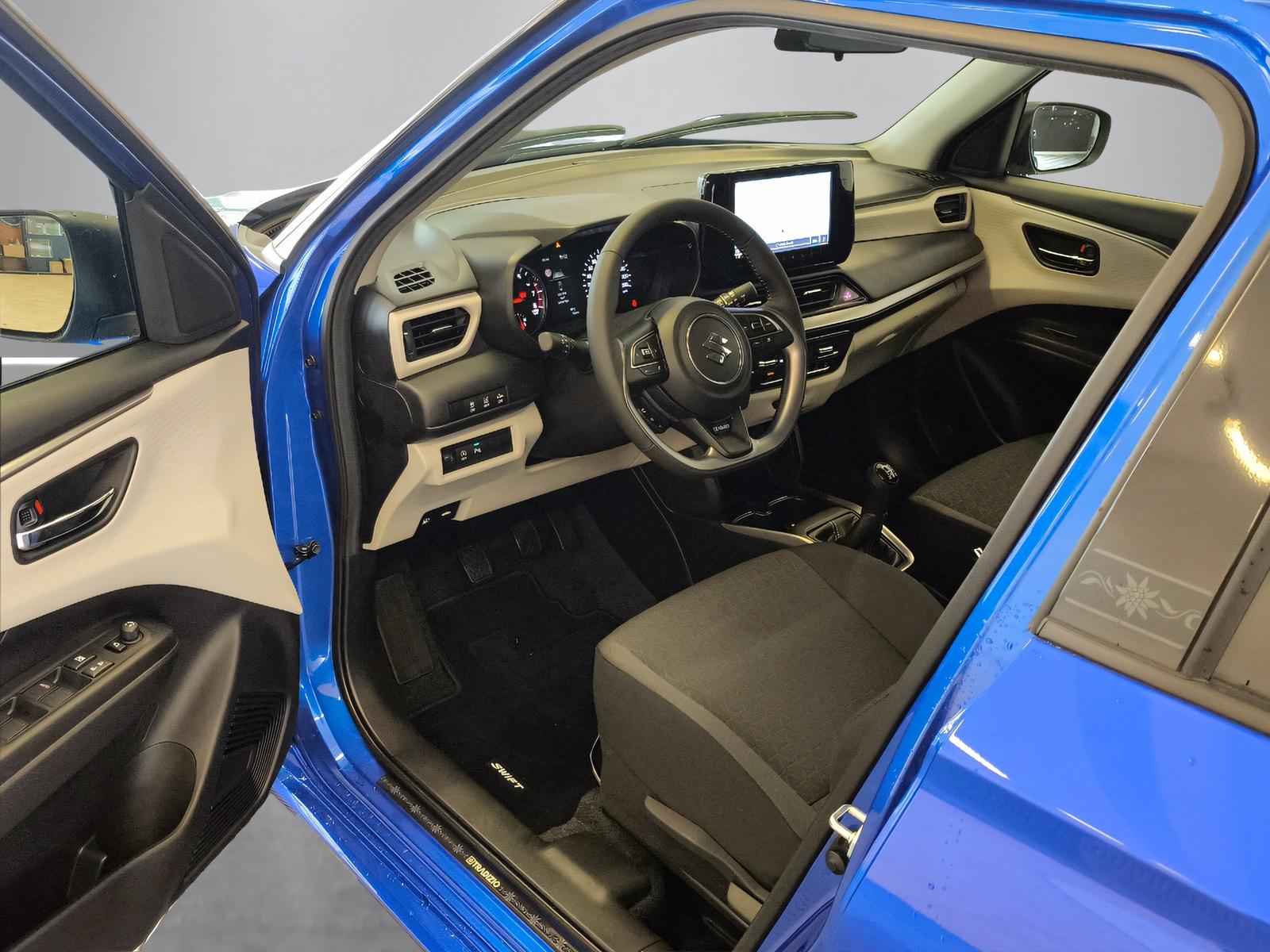 SUZUKI Swift 1.2 Tradizio Top Hybrid 4x4-image-9