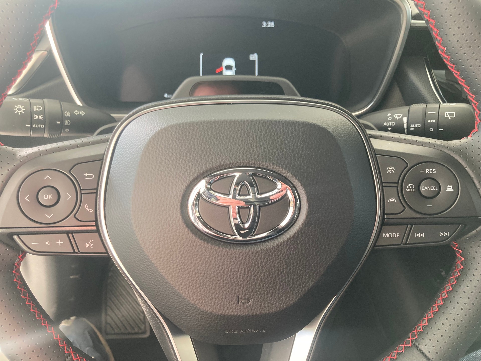 TOYOTA Corolla 2.0 HSD GR Sport e- CVT-image-9