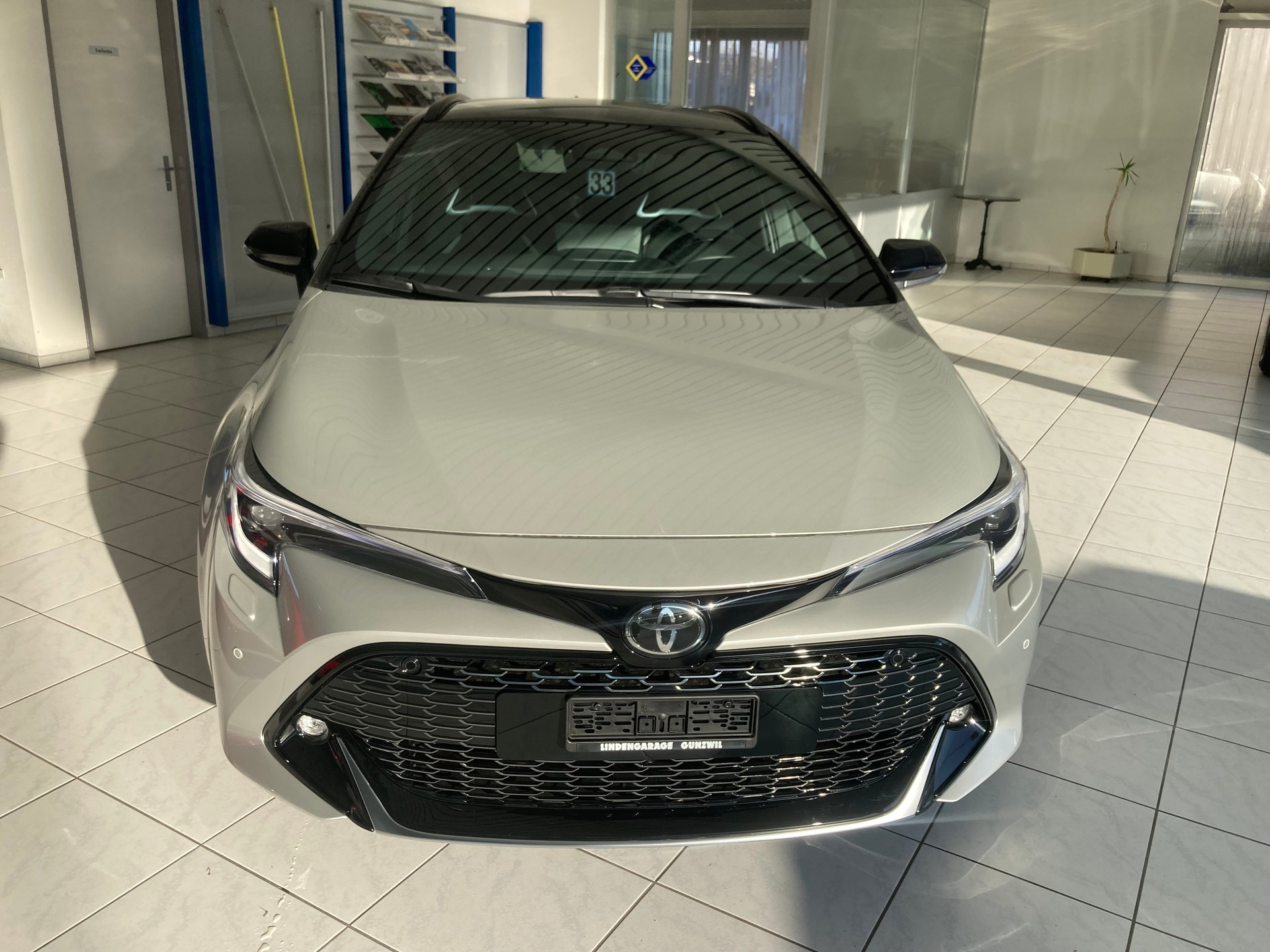 TOYOTA Corolla 2.0 HSD GR Sport e- CVT-image-1