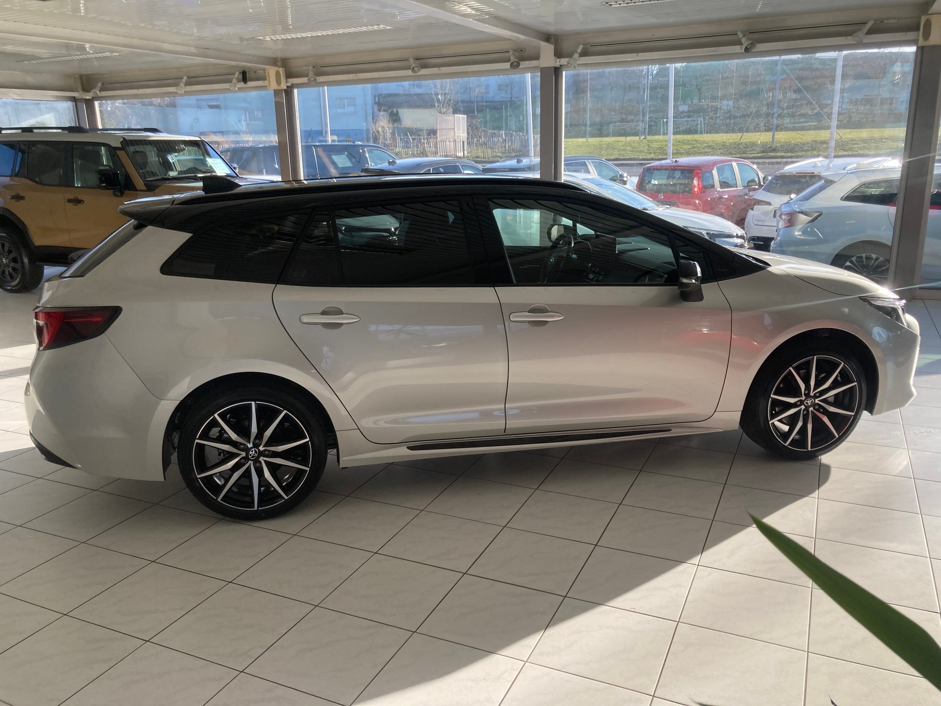 TOYOTA Corolla 2.0 HSD GR Sport e- CVT-image-3