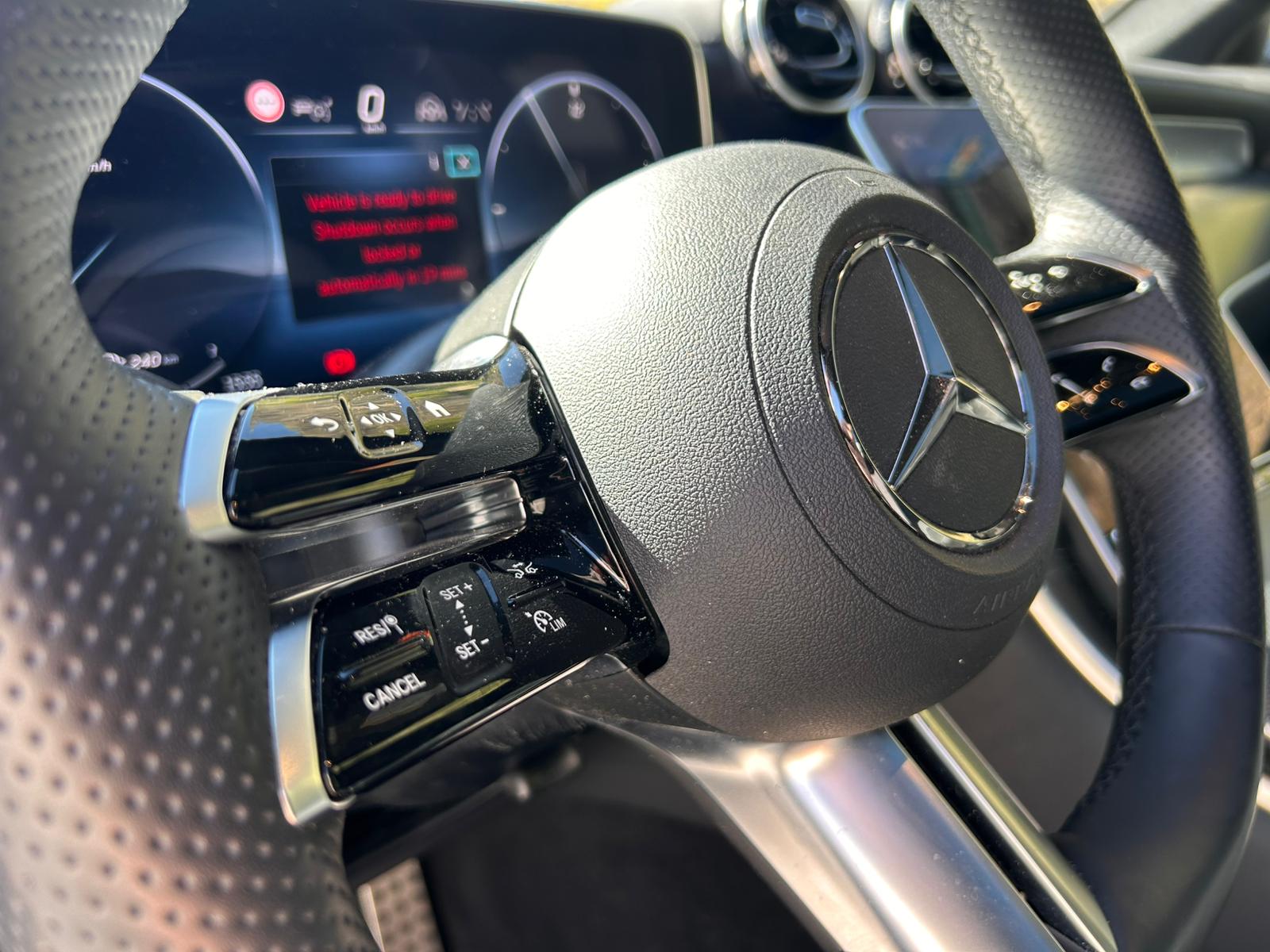 MERCEDES-BENZ GLC Coupé 300 4M 9G-T AMG Line-image-9