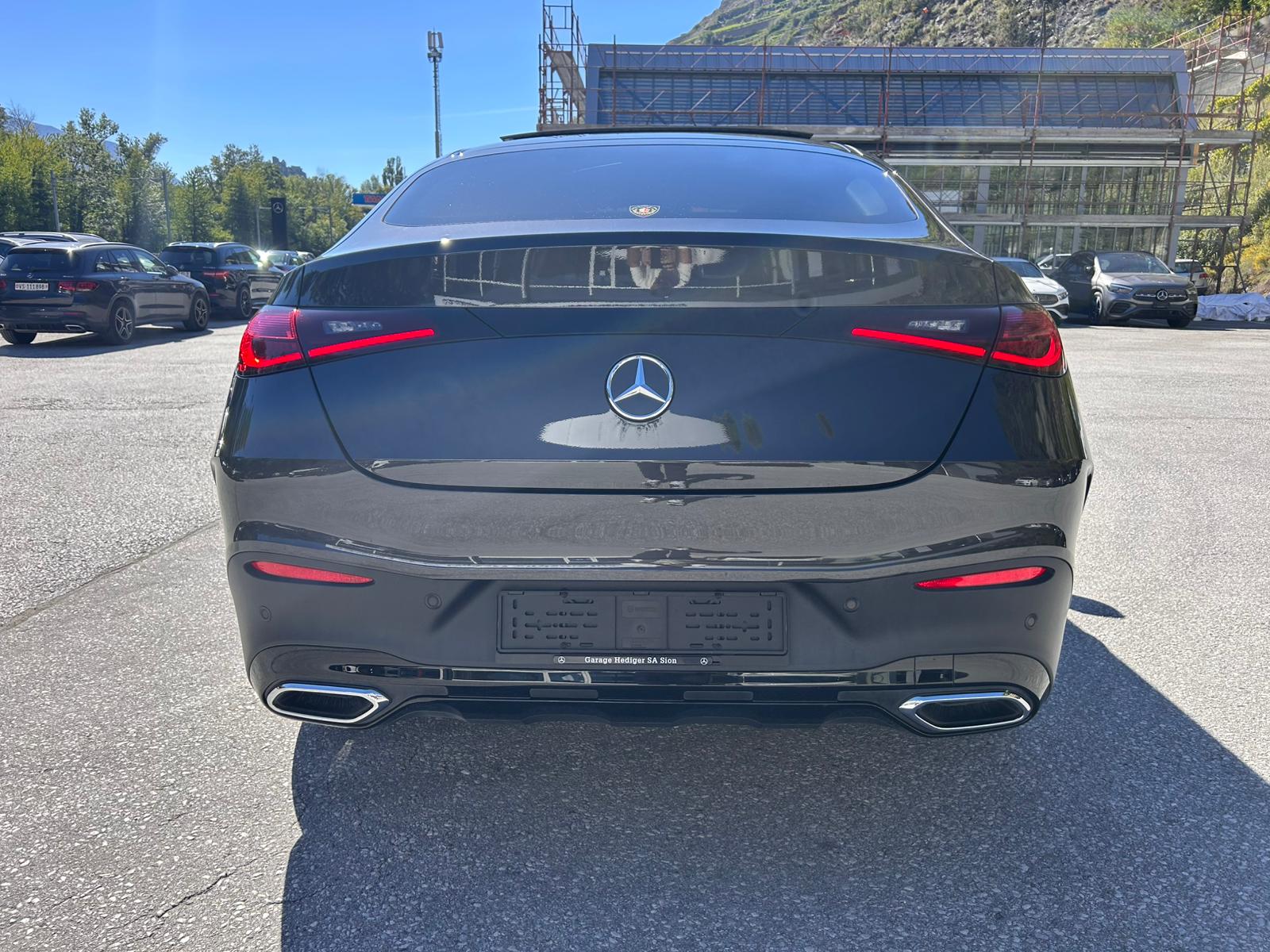 MERCEDES-BENZ GLC Coupé 300 4M 9G-T AMG Line-image-3