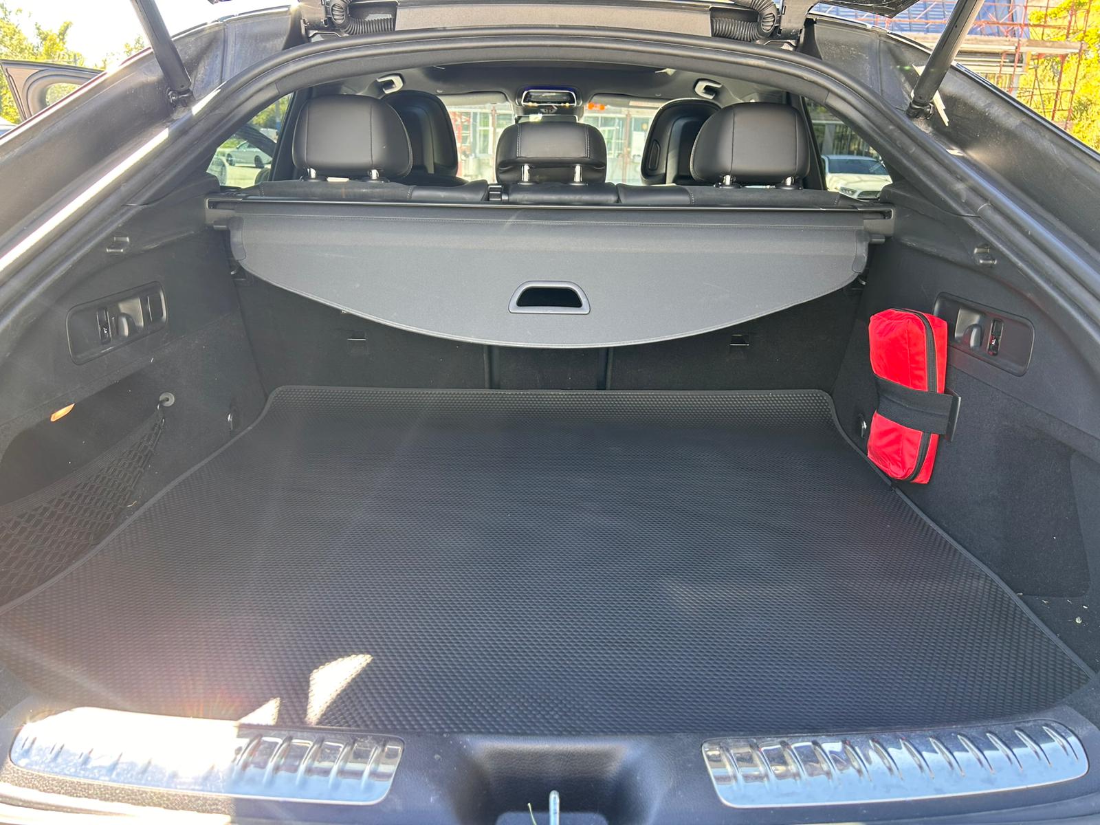 MERCEDES-BENZ GLC Coupé 300 4M 9G-T AMG Line-image-15