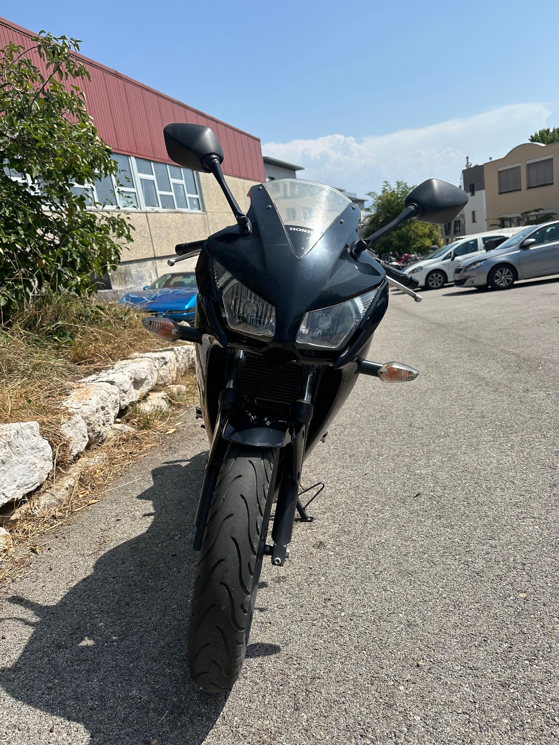 HONDA CBR 300 R-image-3