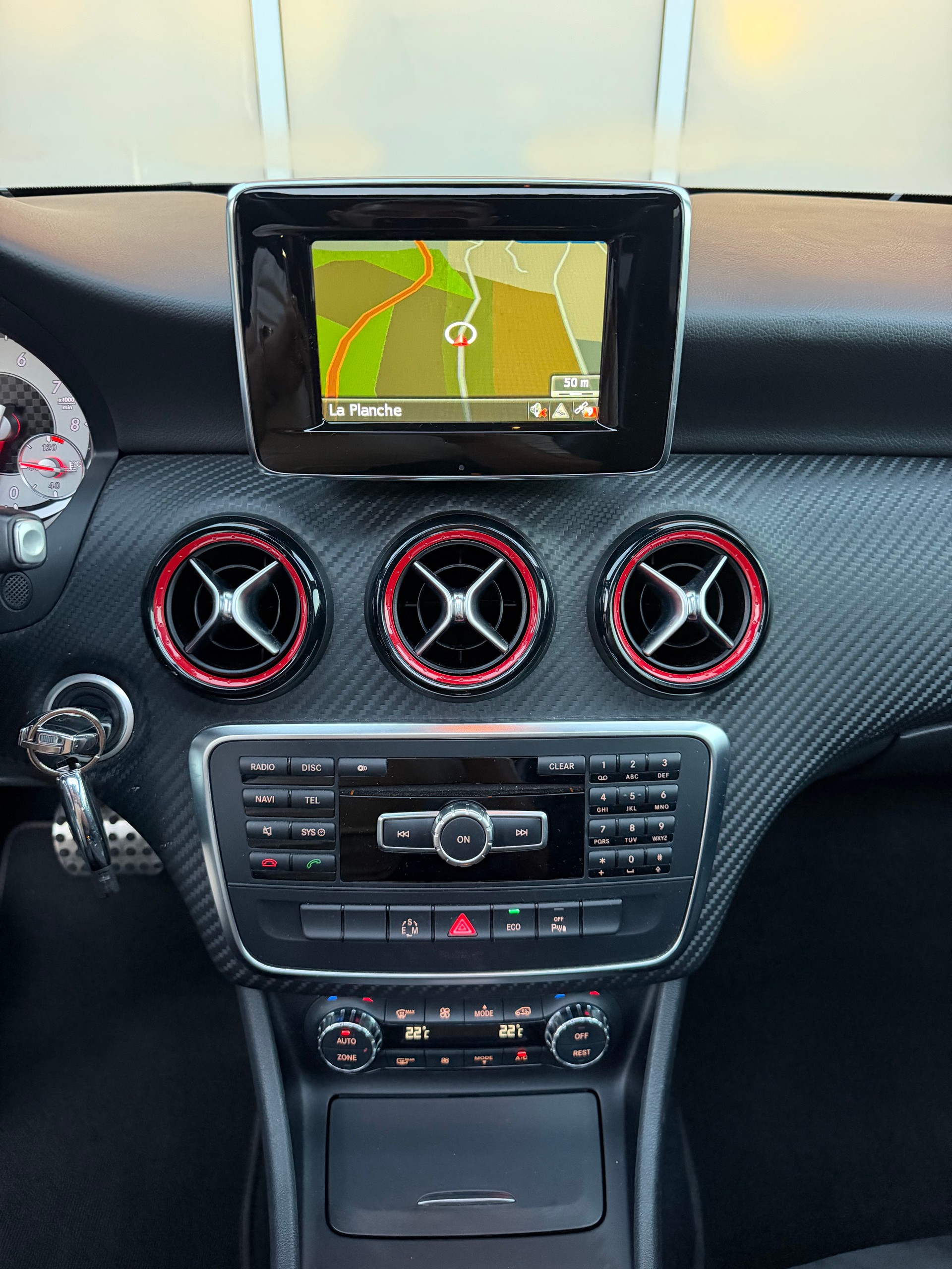 MERCEDES-BENZ A 250 Sport 7G-DCT-image-10