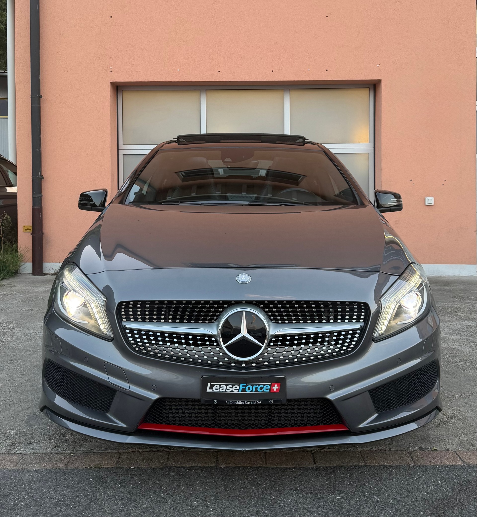 MERCEDES-BENZ A 250 Sport 7G-DCT-image-4