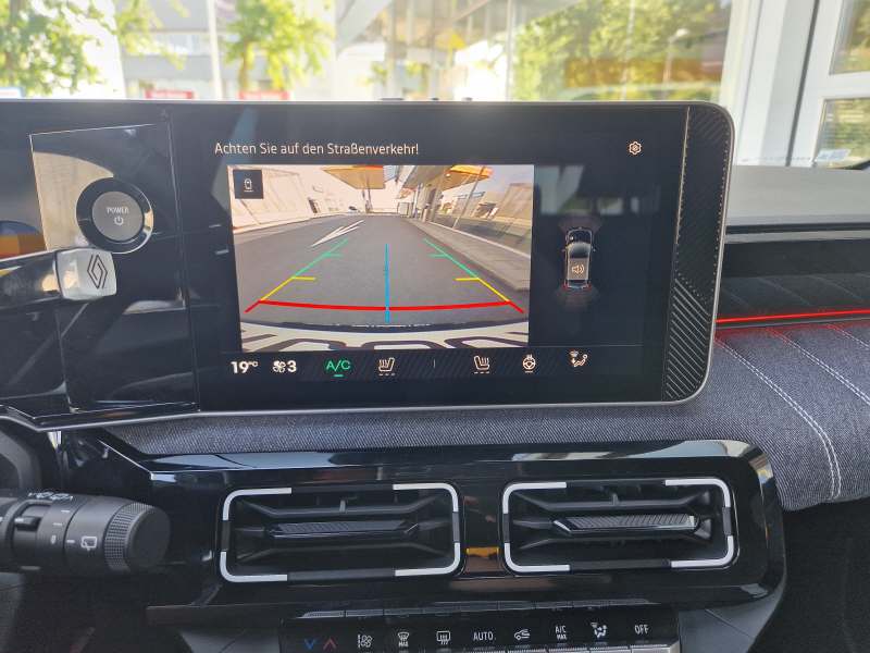 RENAULT R5 E-Tech Comfort Range techno-image-9