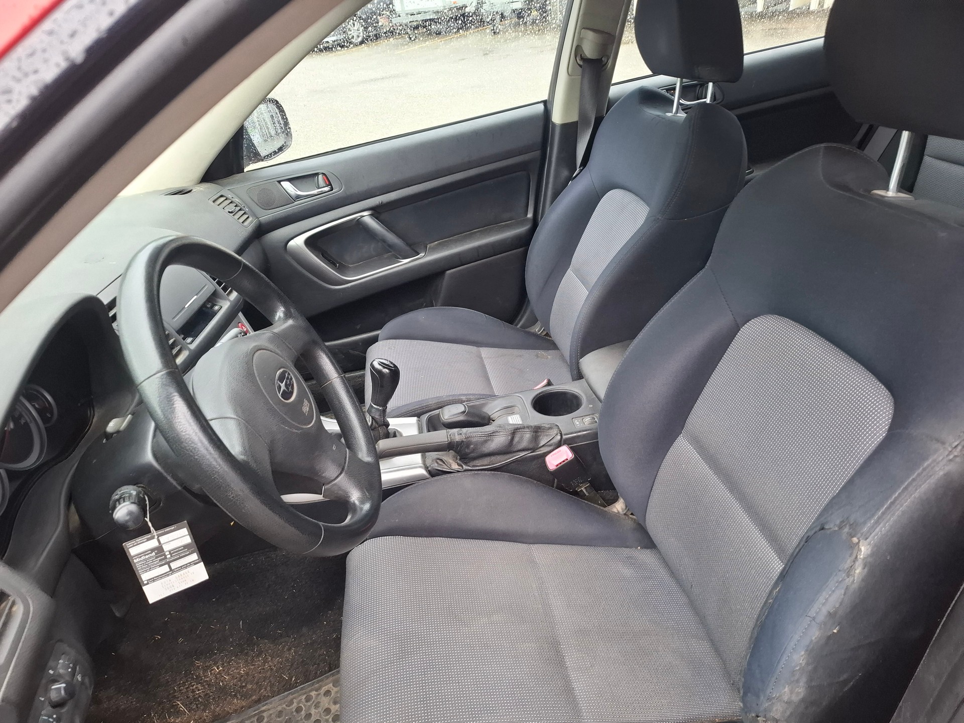 SUBARU Legacy 2.0i AWD-image-4