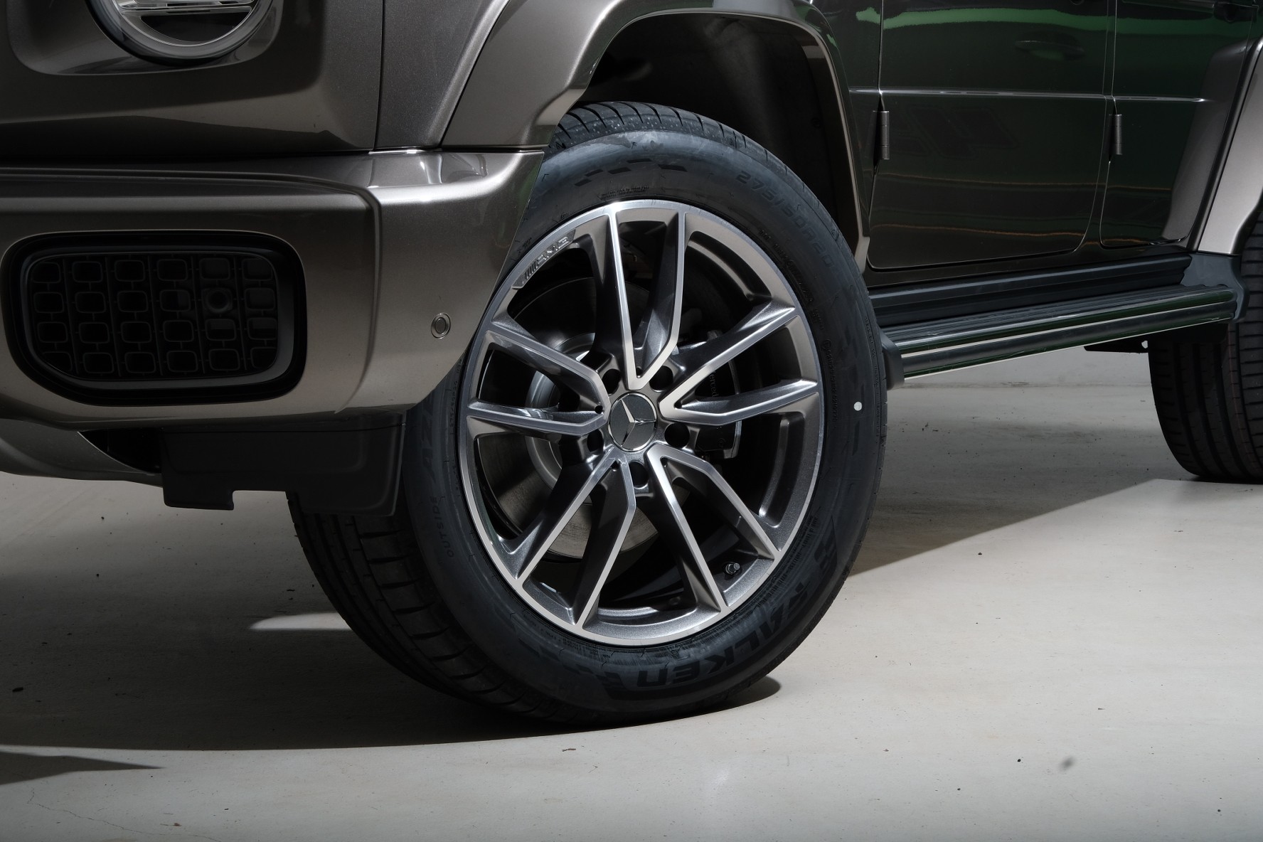 MERCEDES-BENZ G 450 d AMG Line W465-showroom-element-1