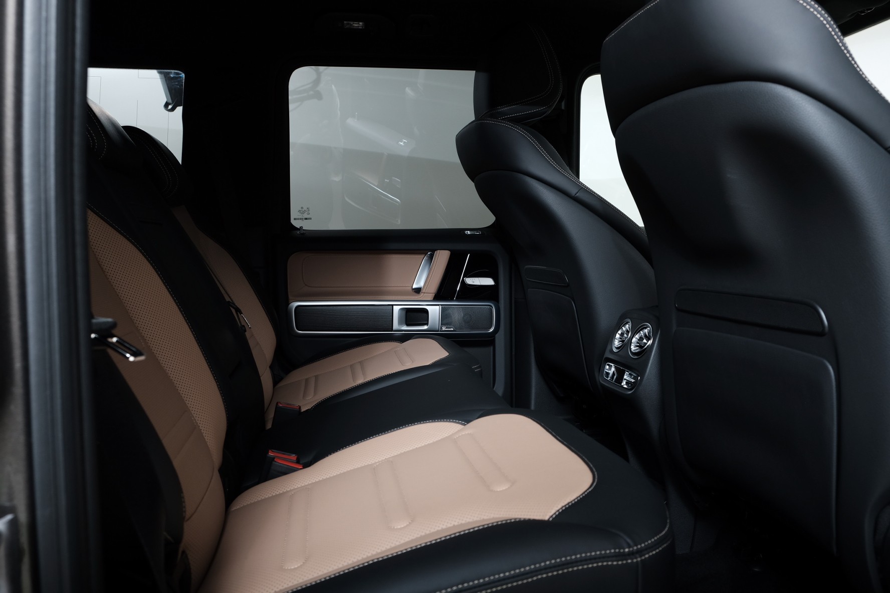 MERCEDES-BENZ G 450 d AMG Line W465-image-12