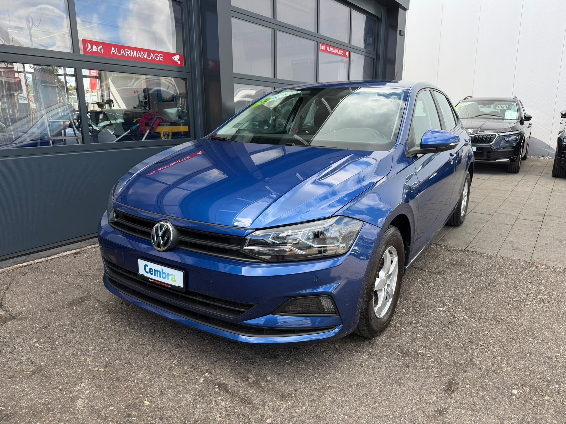 VW Polo 1.0 BMT Trendline-image-1