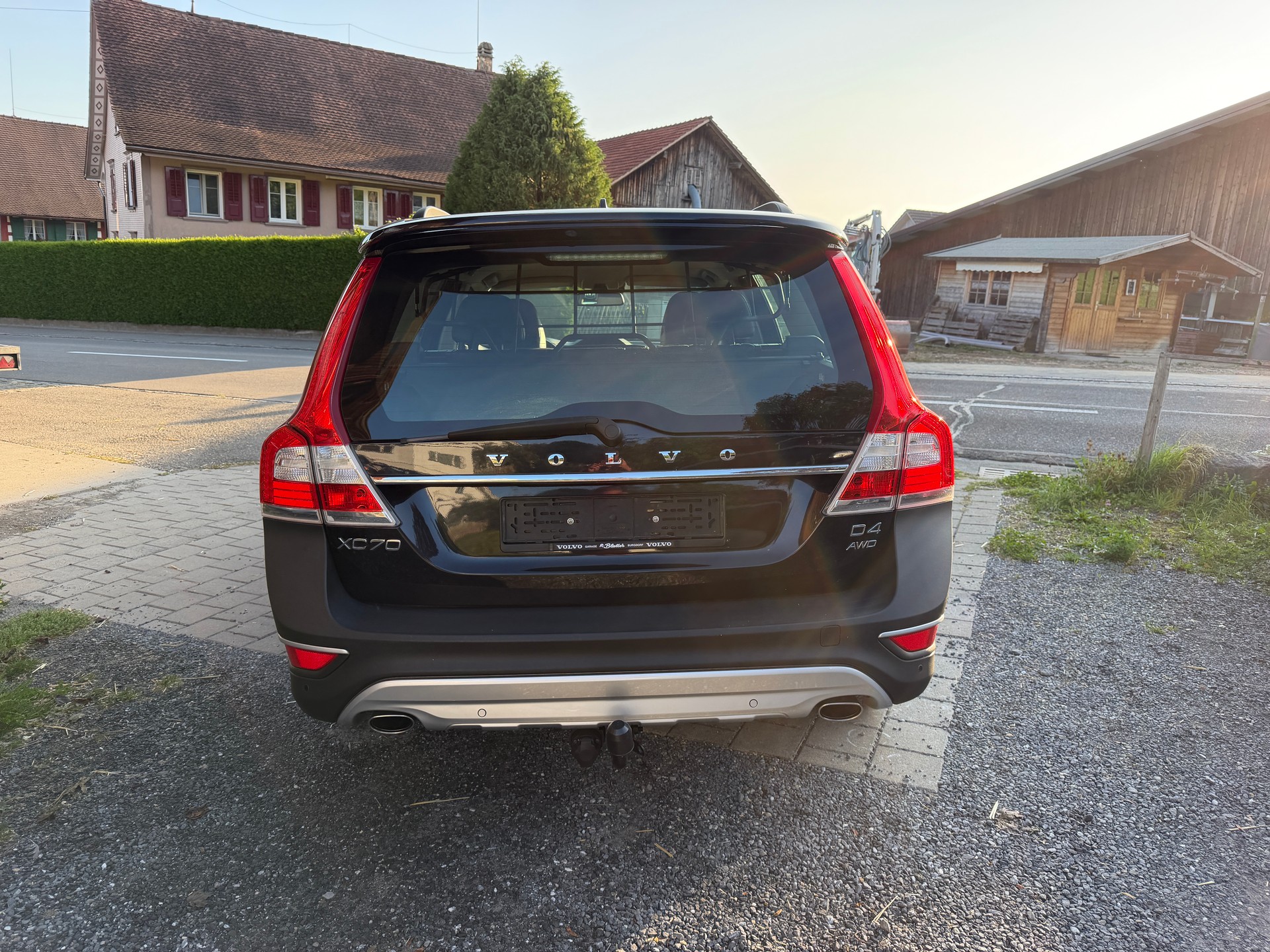 VOLVO XC70 D4 AWD Husky Edition Geartronic-image-6