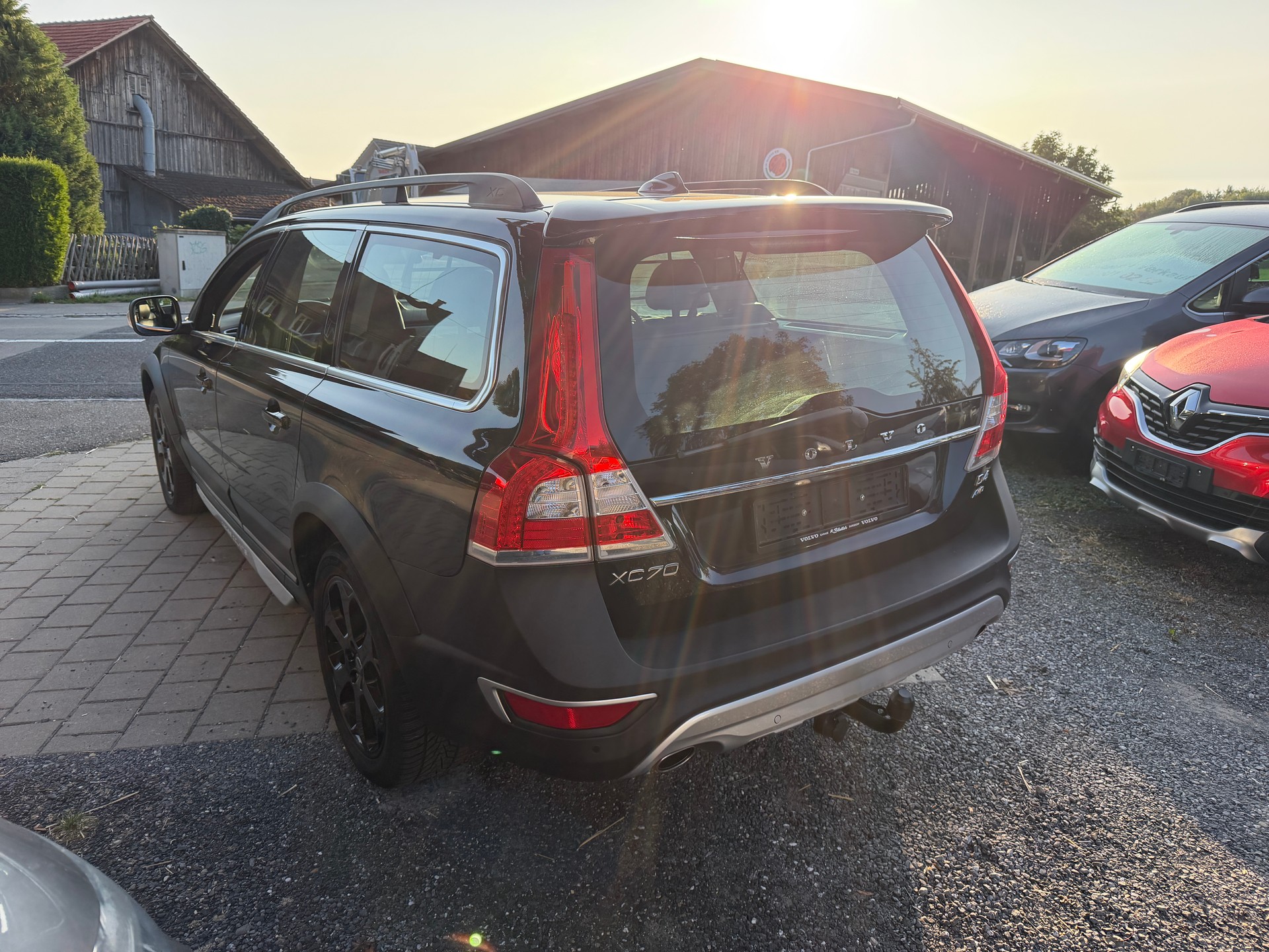 VOLVO XC70 D4 AWD Husky Edition Geartronic-image-5