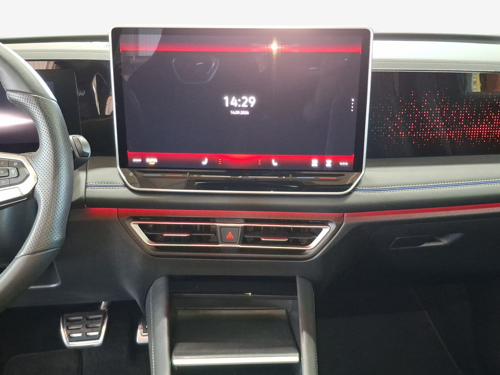 VW Tiguan 2.0 TSI DSG R-Line 4Motion-image-10