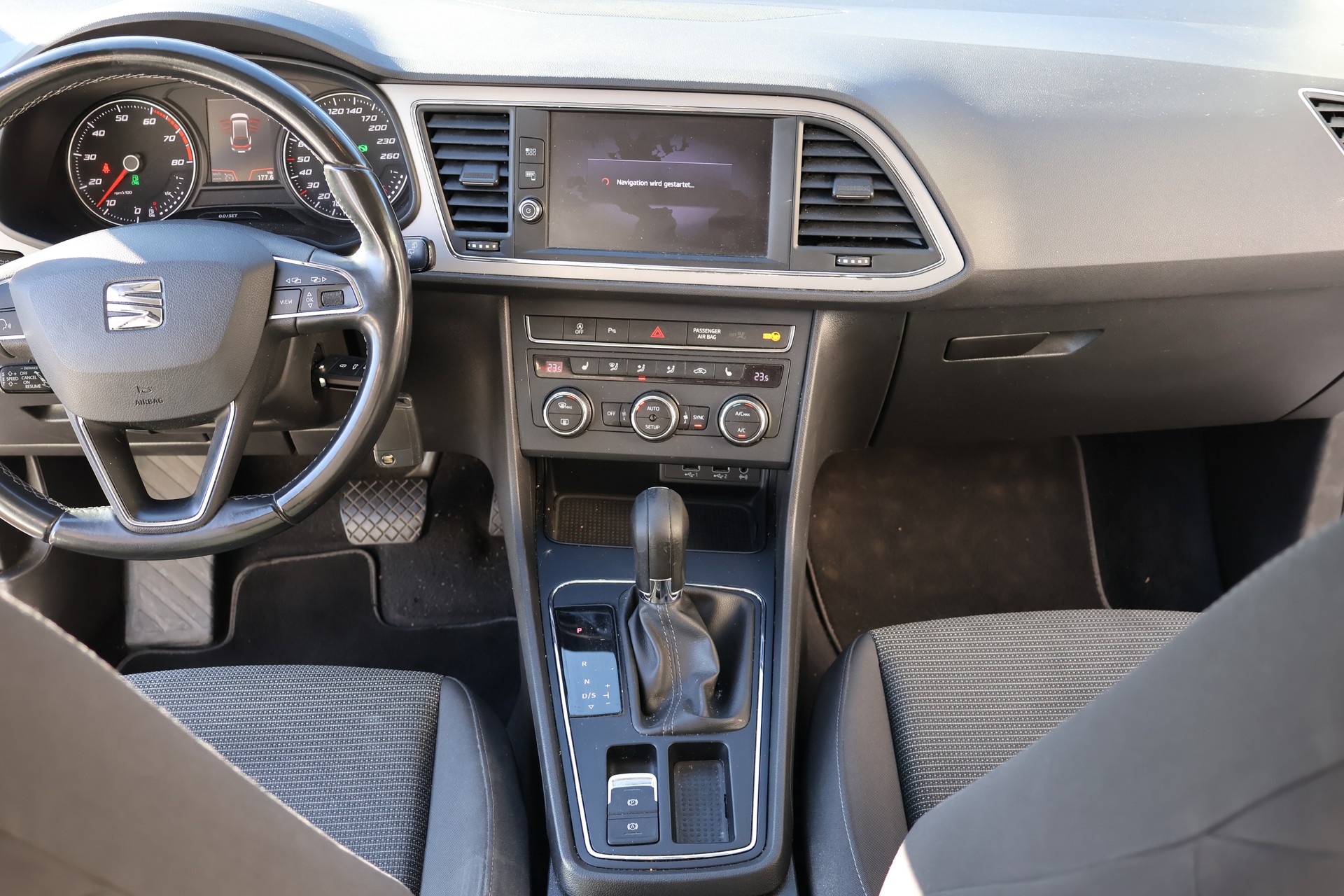 SEAT Leon ST 1.5 TGI Style DSG-image-5