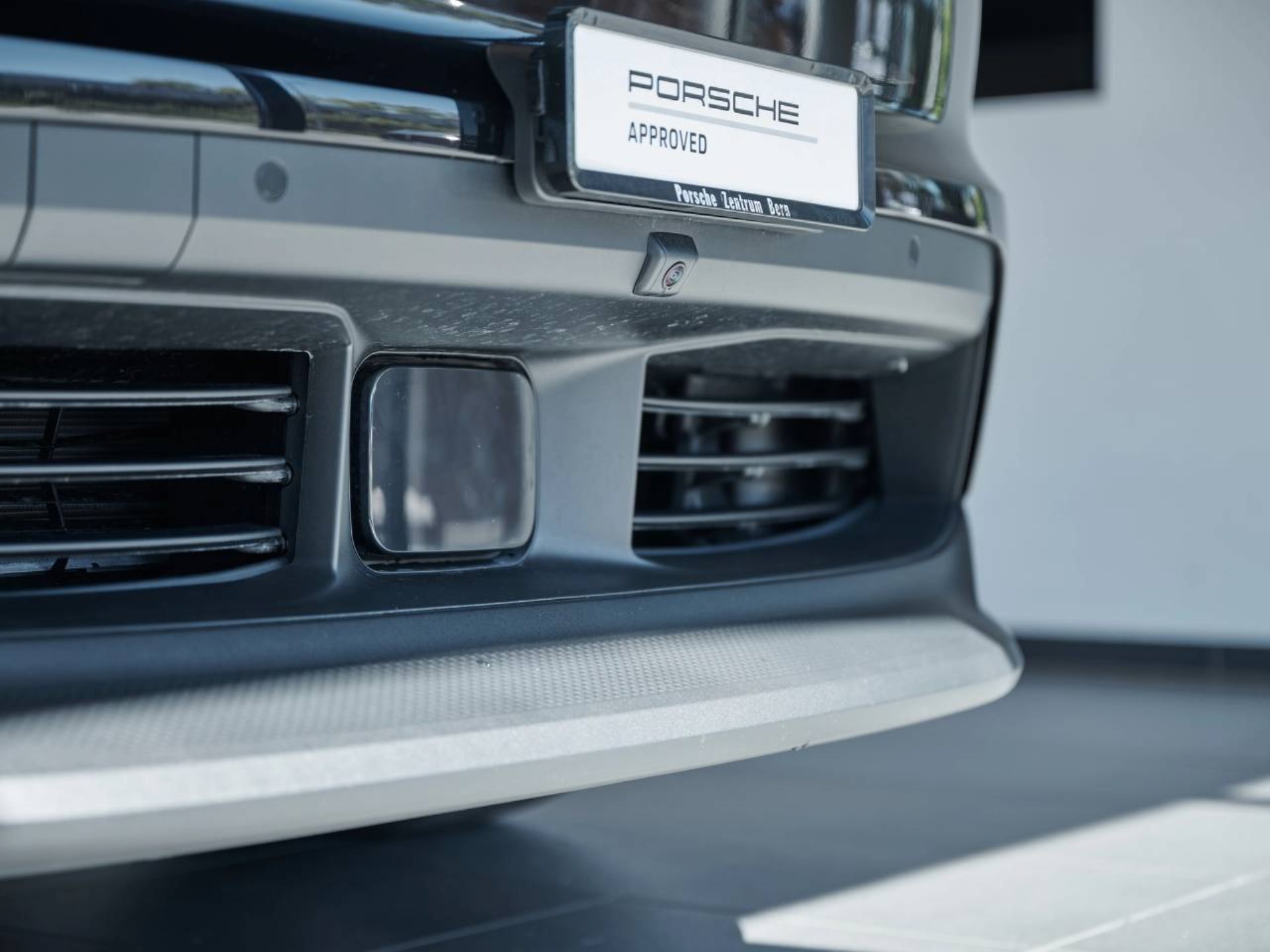 PORSCHE Macan 4-image-26