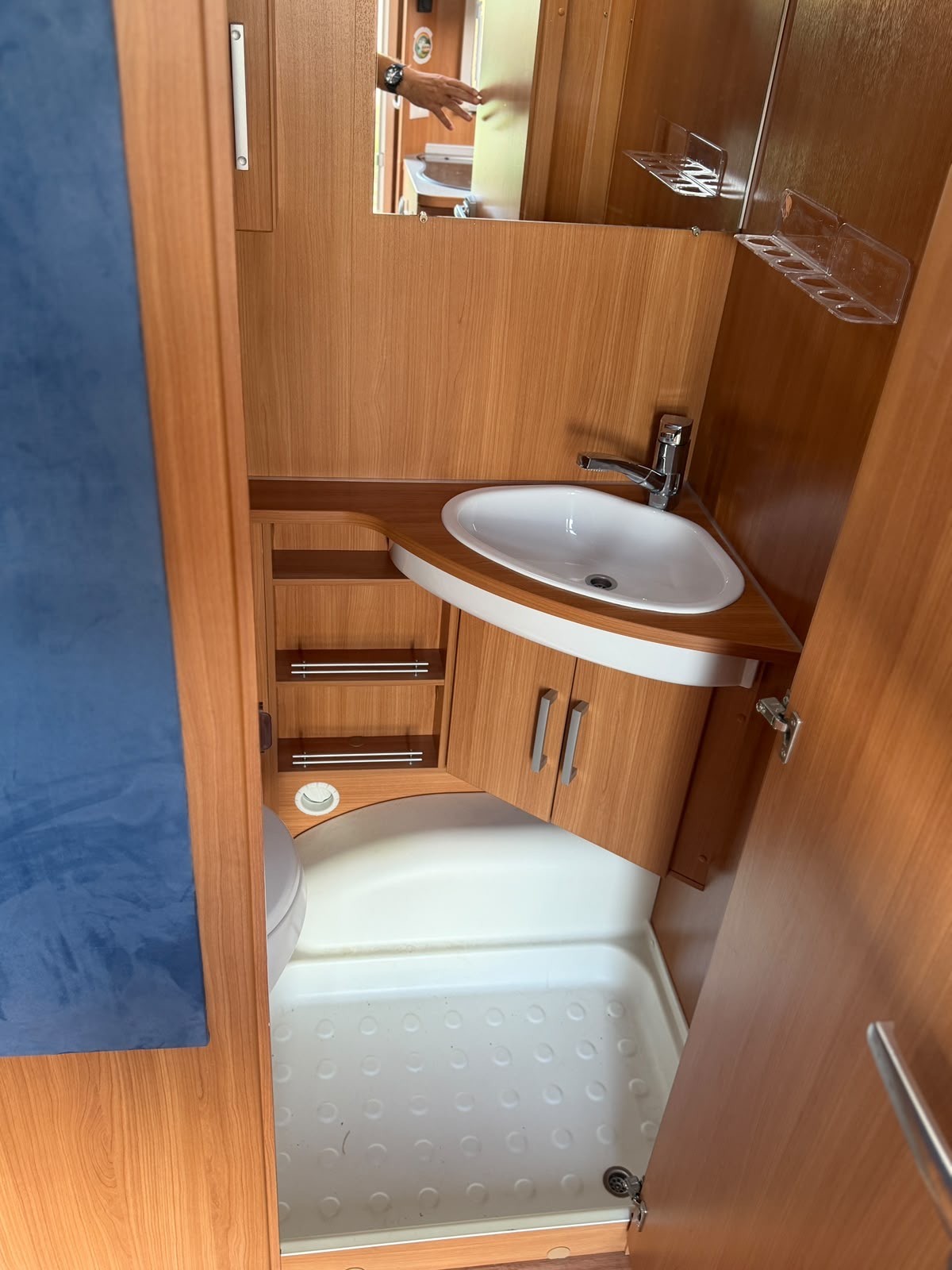 KNAUS-image-8