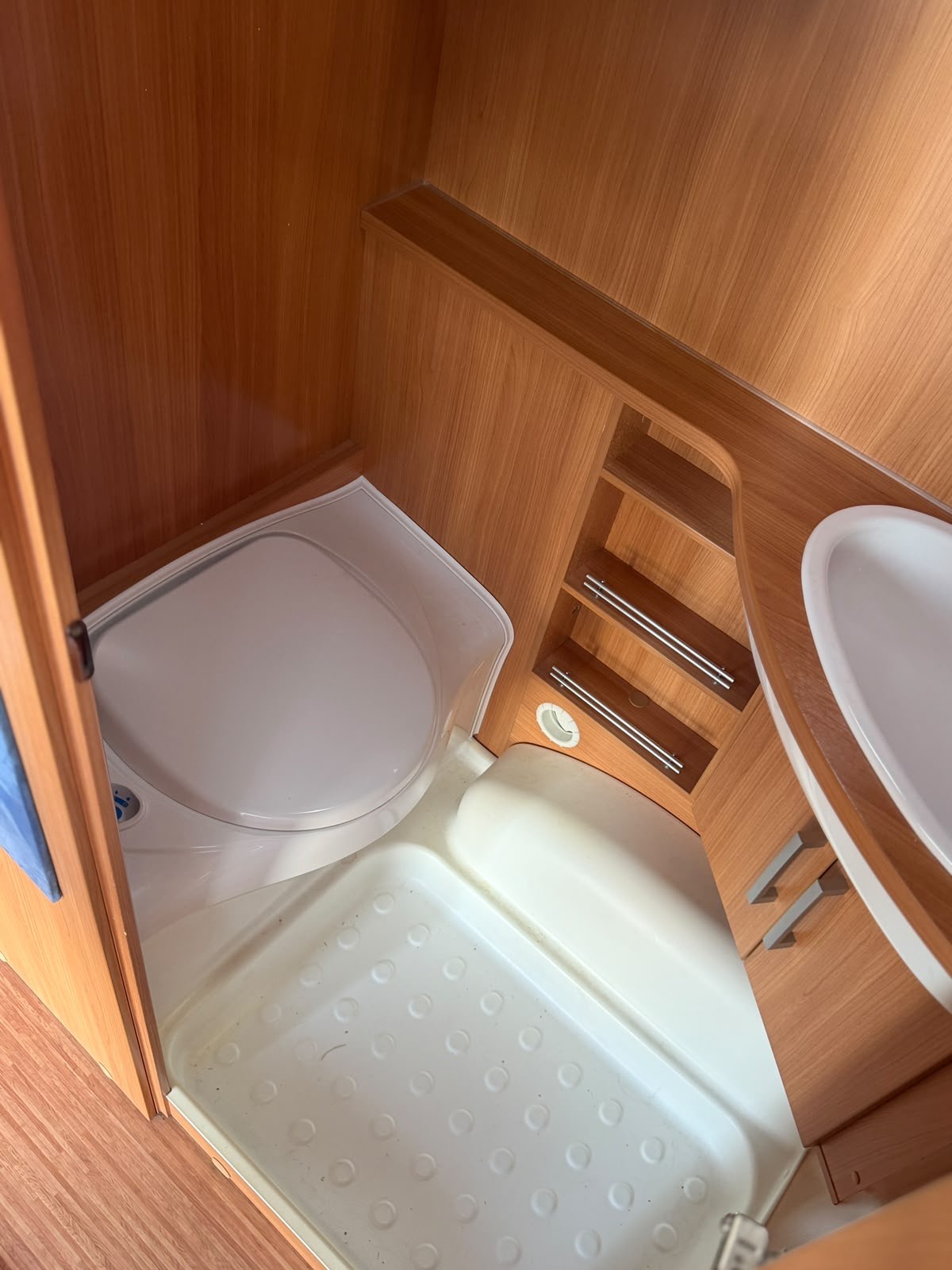 KNAUS-image-9