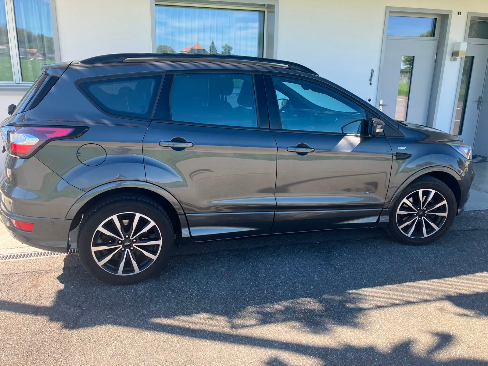 FORD Kuga 2.0 TDCi ST Line 4WD PowerShift-image-0