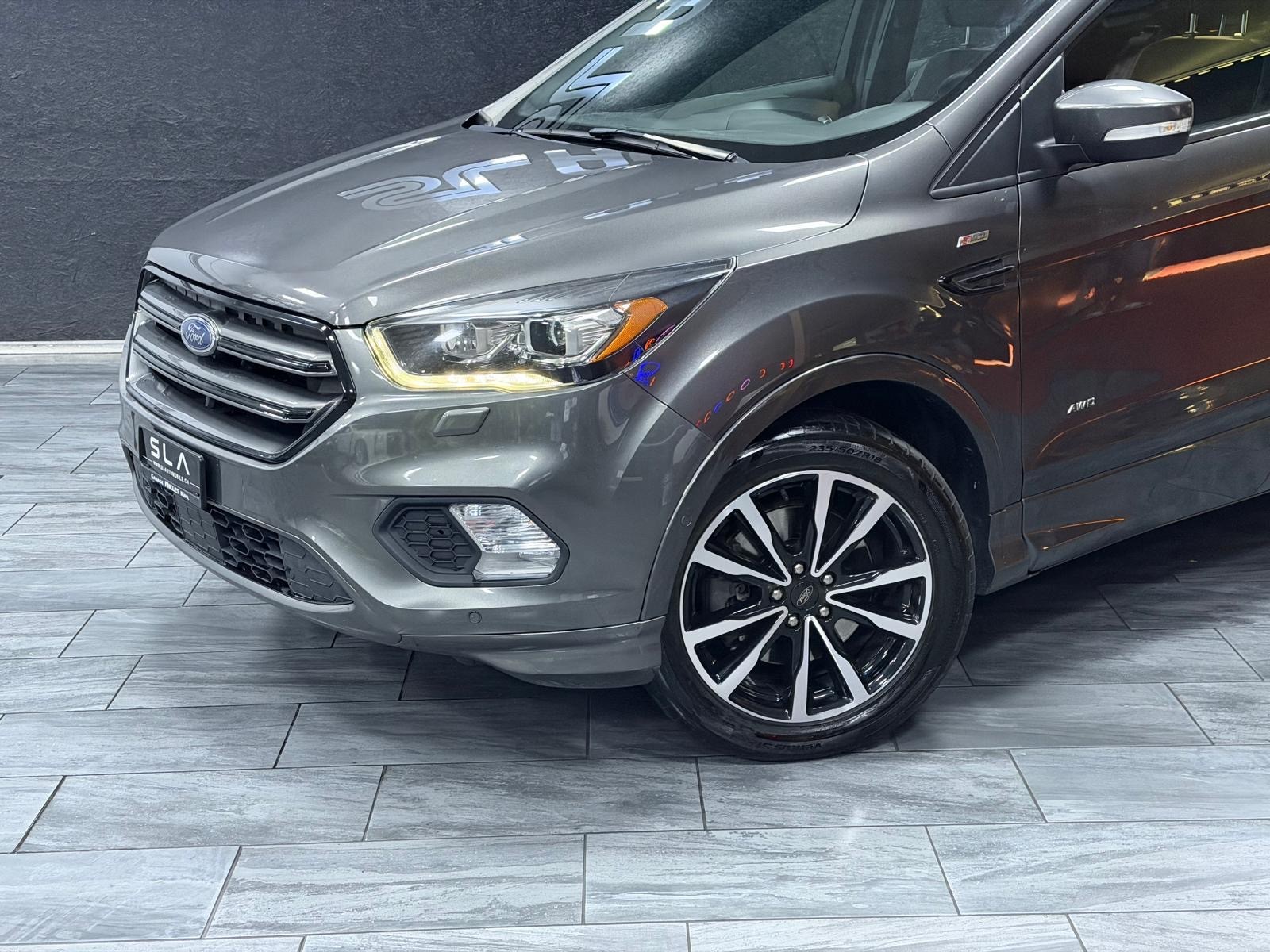 FORD Kuga 2.0 TDCi ST Line 4WD PowerShift-image-1