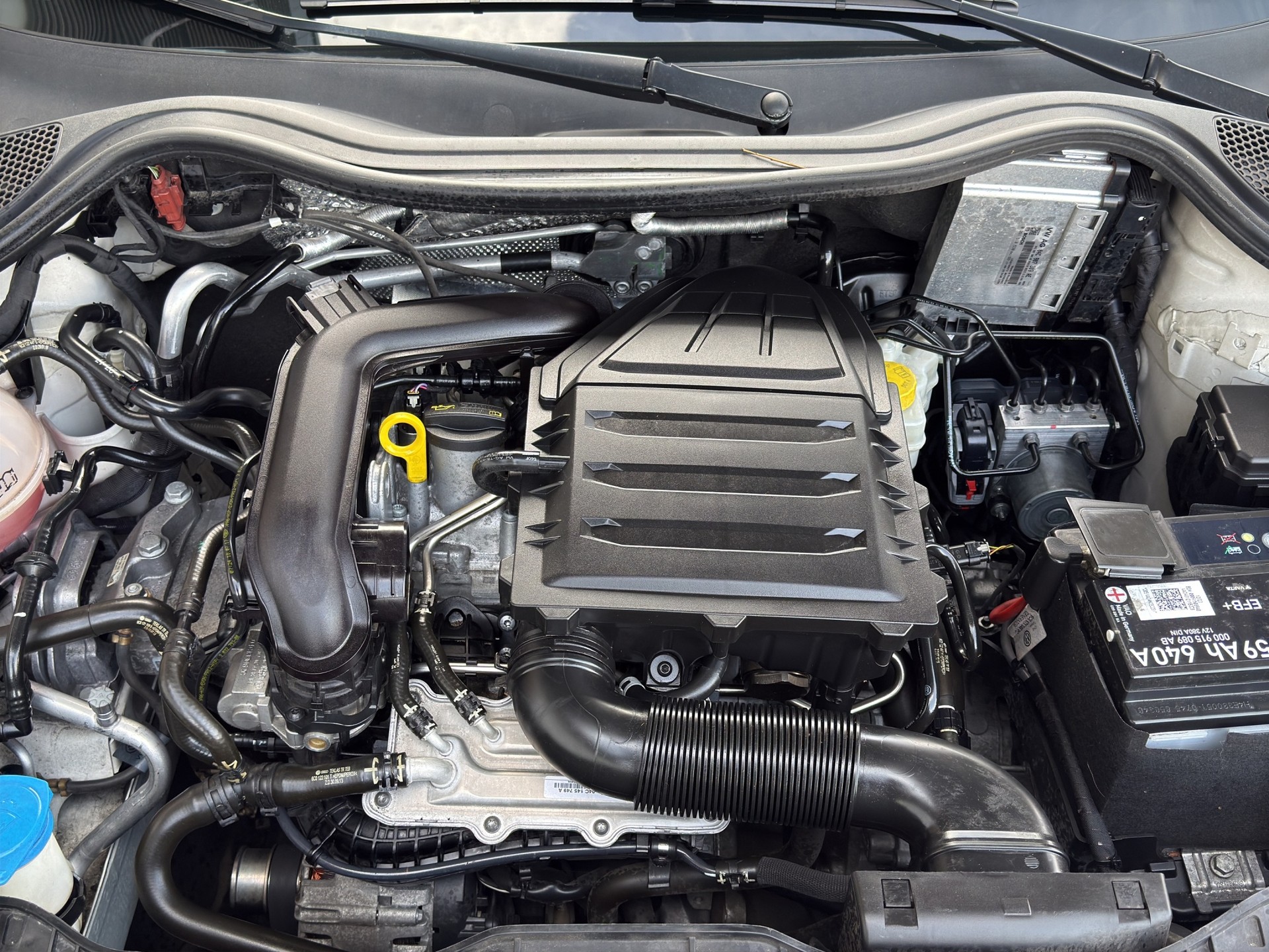 AUDI A1 1.0 TFSI S-tronic-image-30