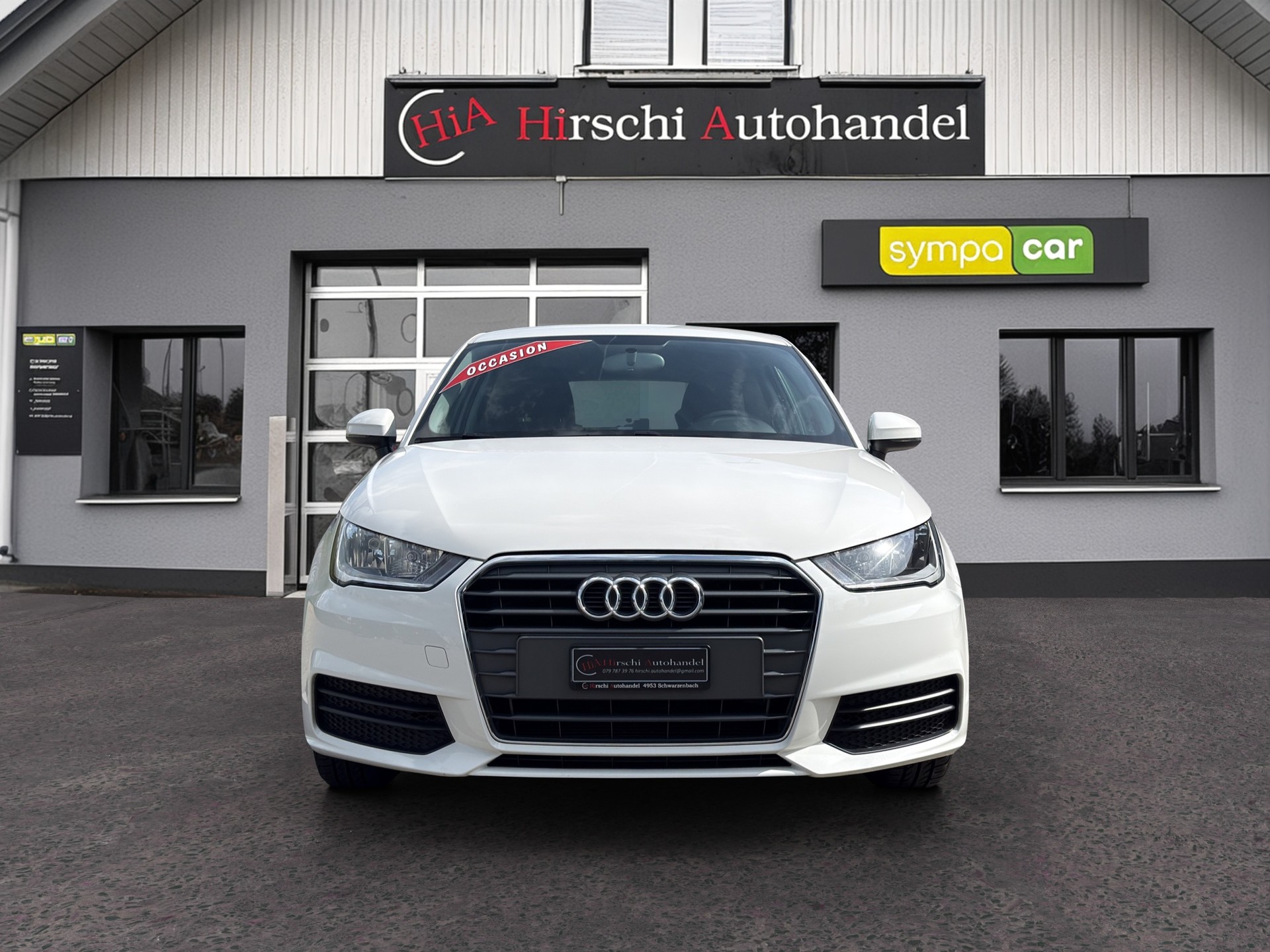 AUDI A1 1.0 TFSI S-tronic-image-2