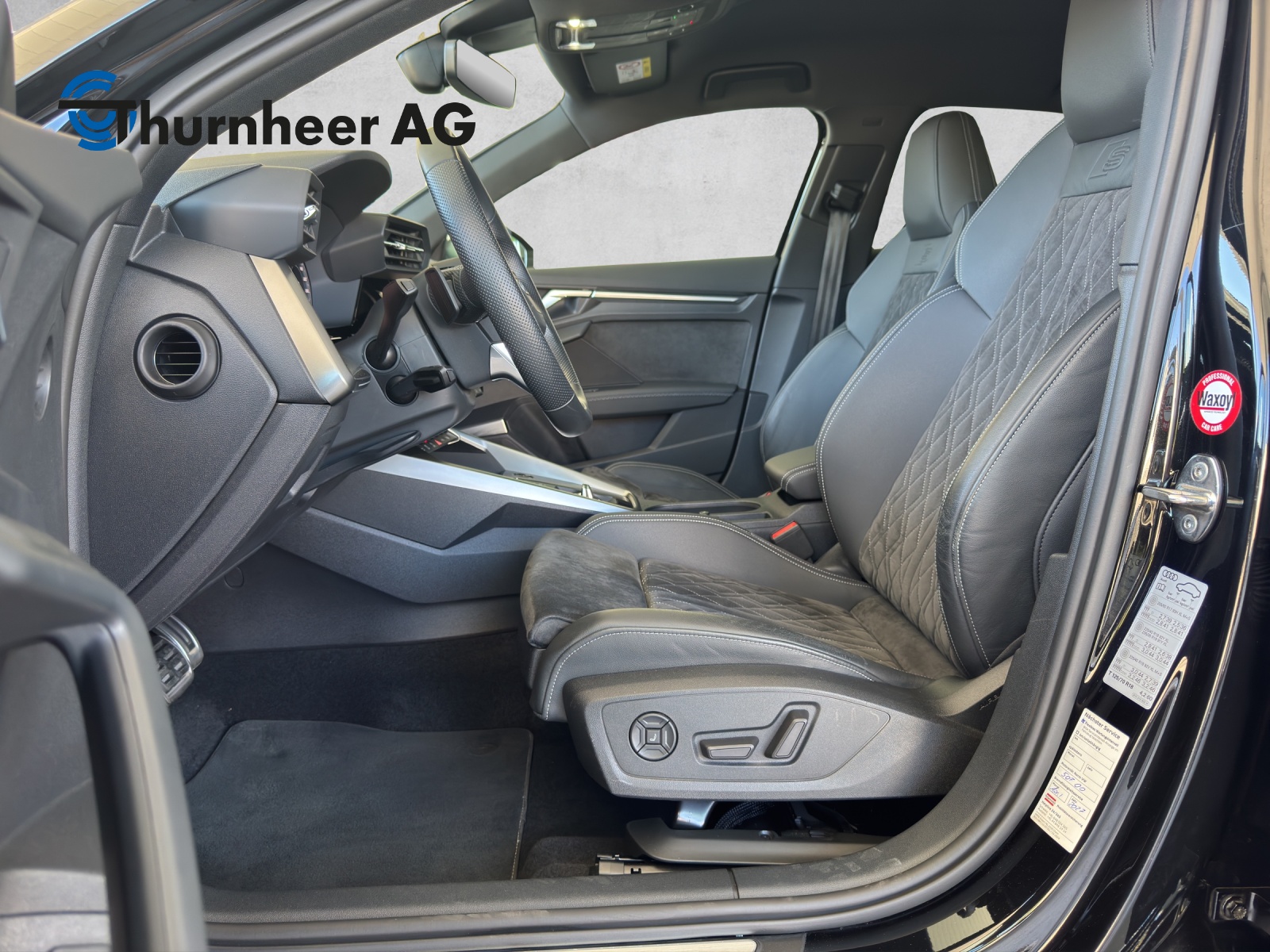 AUDI S3 Sportback 2.0 TFSI quattro S-tronic-image-8