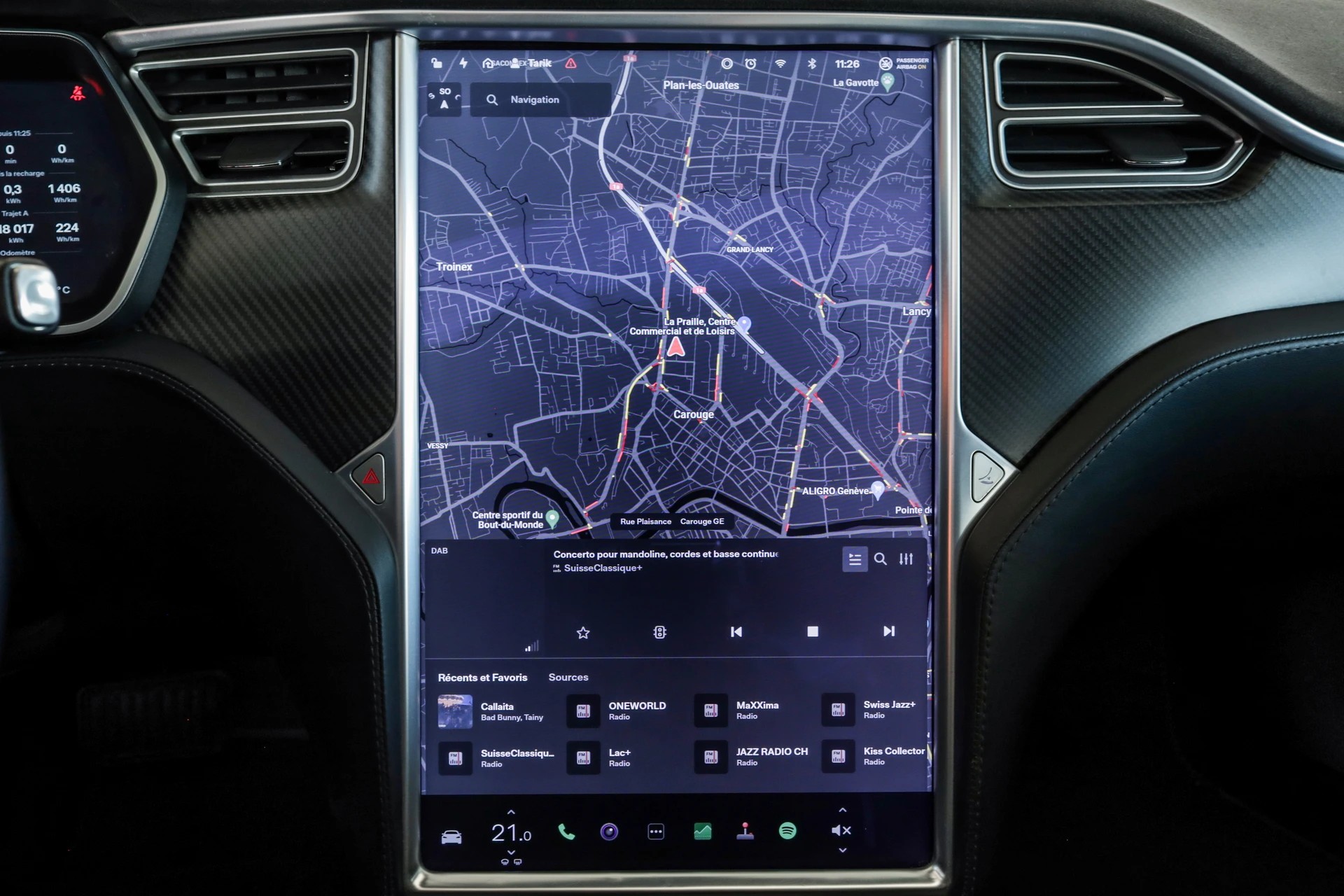 TESLA Model S 100 D Autopilot / Toit panoramique / Jantes 21 pouces-image-15