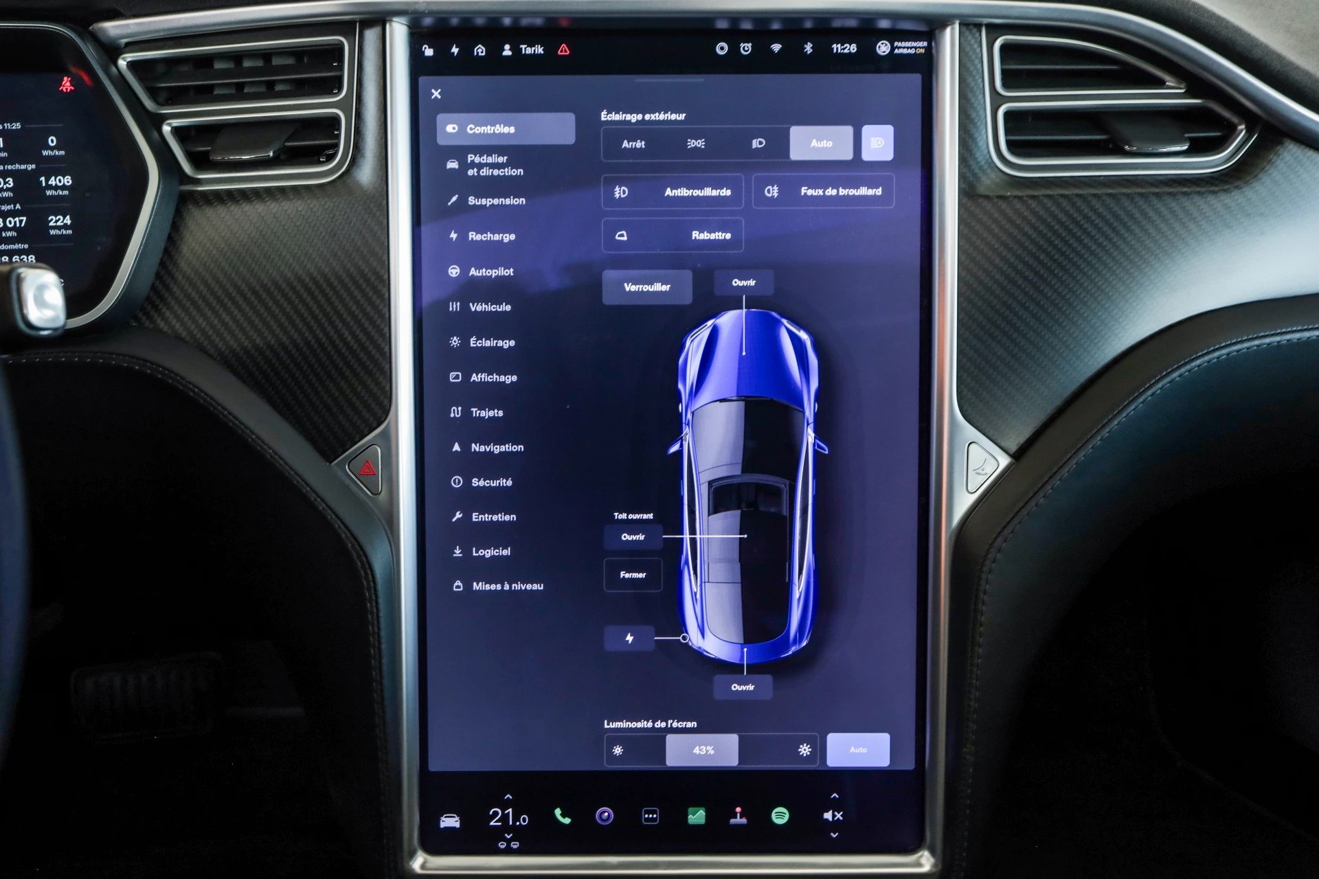 TESLA Model S 100 D Autopilot / Toit panoramique / Jantes 21 pouces-image-10