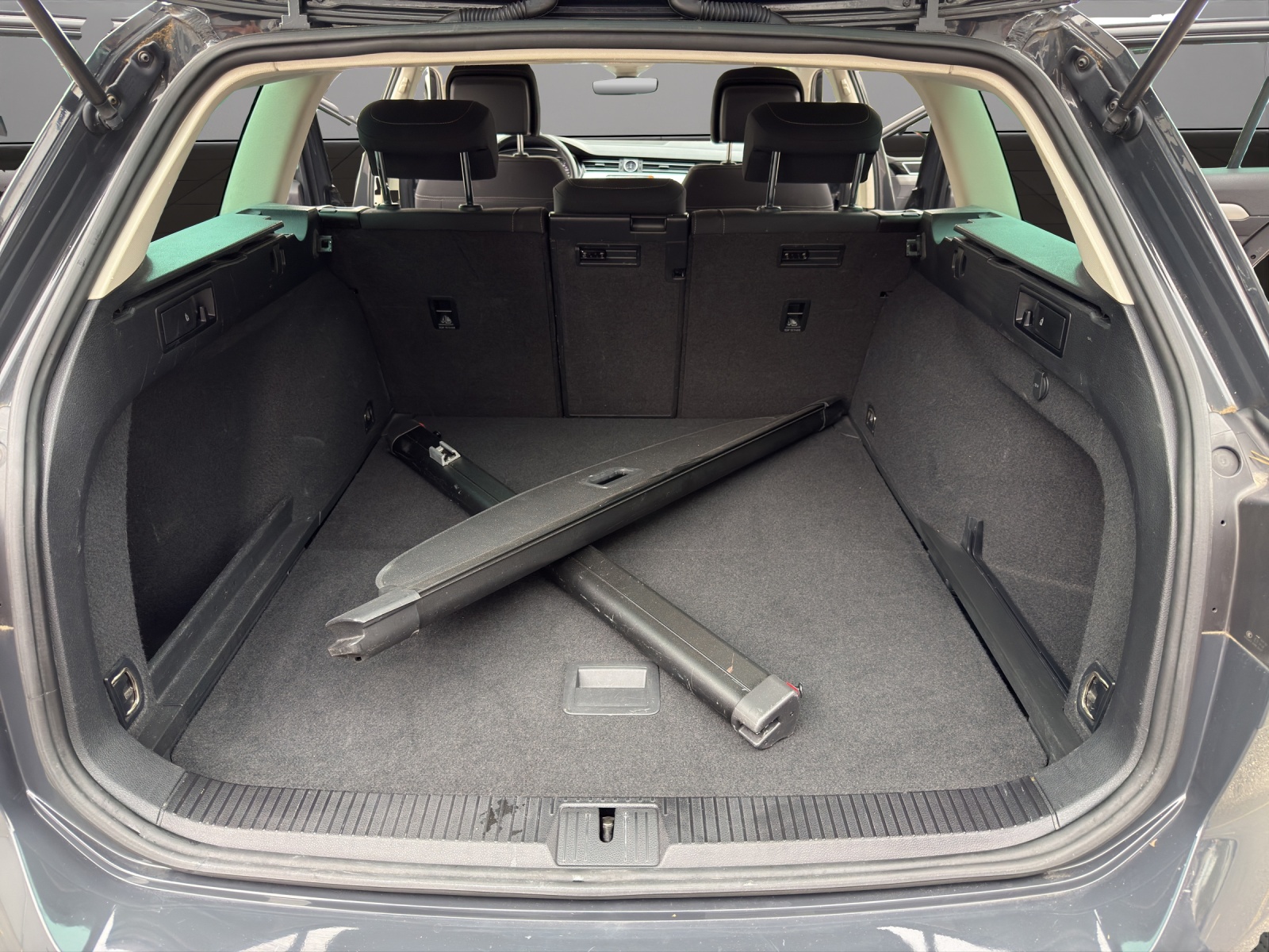 VW Passat Variant 2.0 TDI SCR BMT Comfortline DSG-image-18