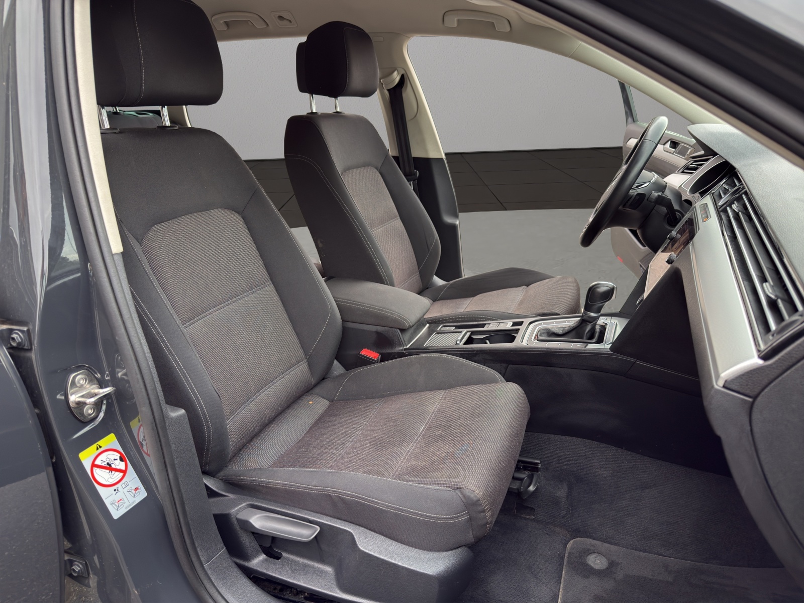 VW Passat Variant 2.0 TDI SCR BMT Comfortline DSG-image-16